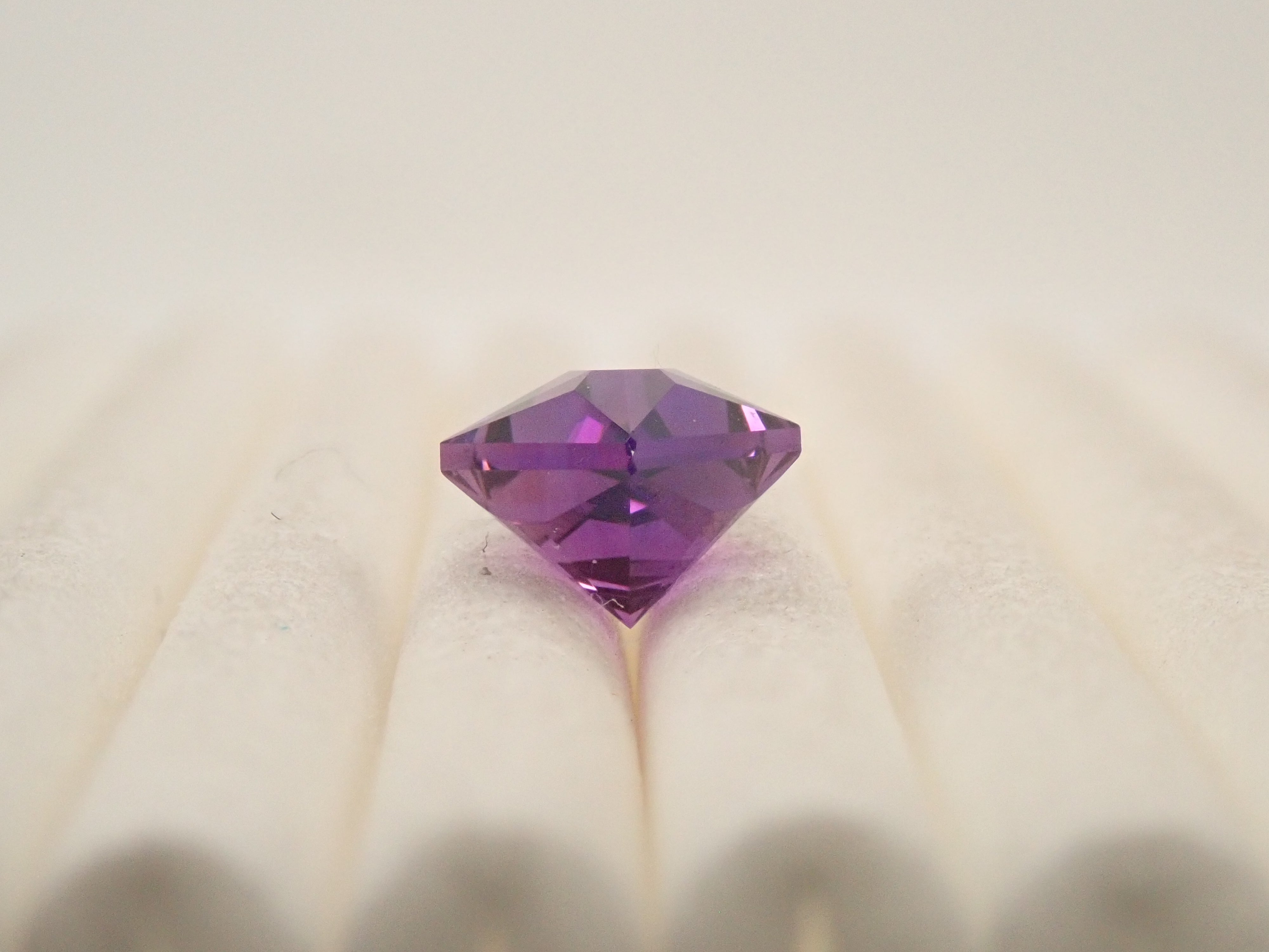 【12562111掲載】カラーシフトアメジスト 1.085ctルース