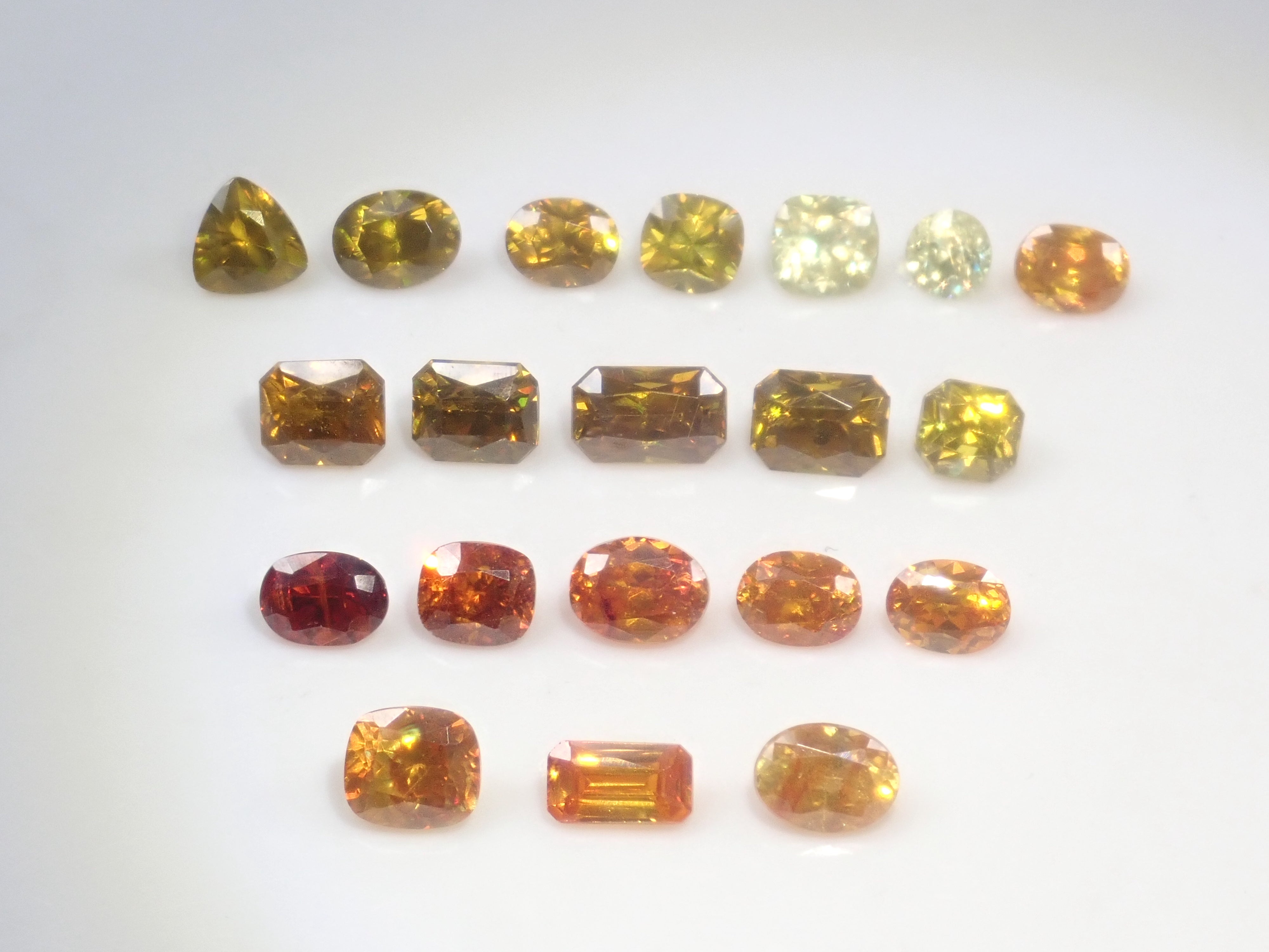 スペイン産スファレライト1石ルース（平均0.50ct）