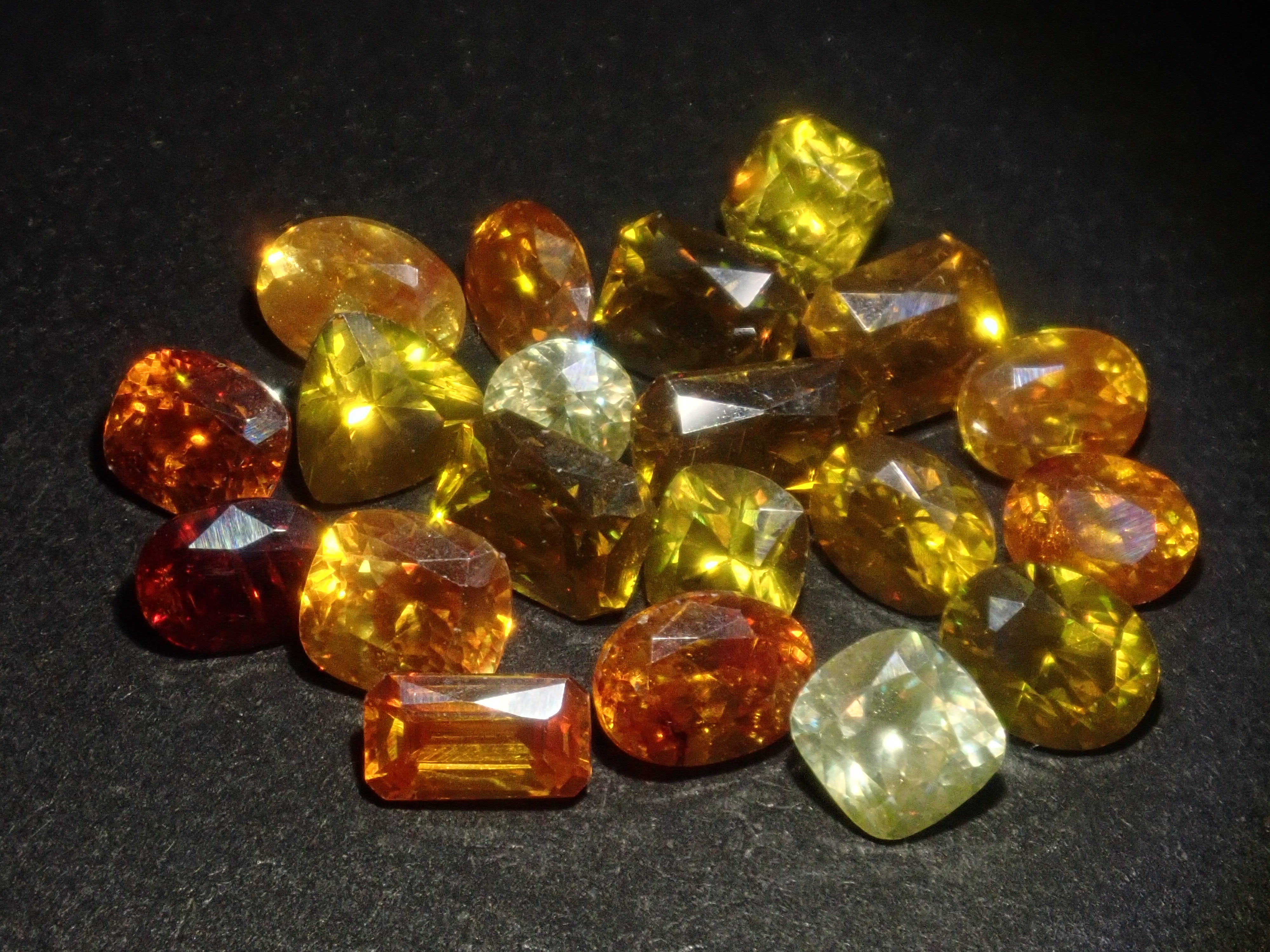 【3/29 22時販売】《限定20石》スペイン産スファレライト1石ルース（平均0.50ct）《複数購入割引有》