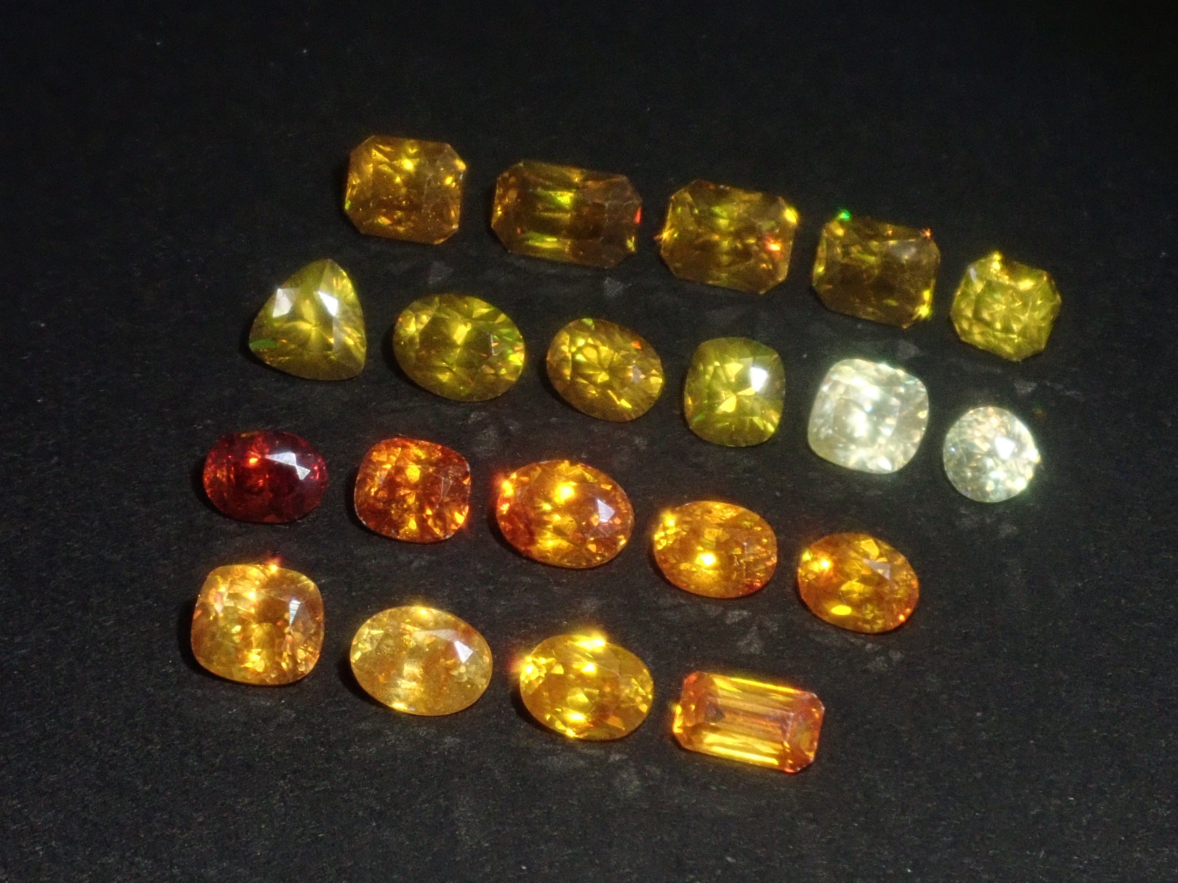 スペイン産スファレライト1石ルース（平均0.50ct）