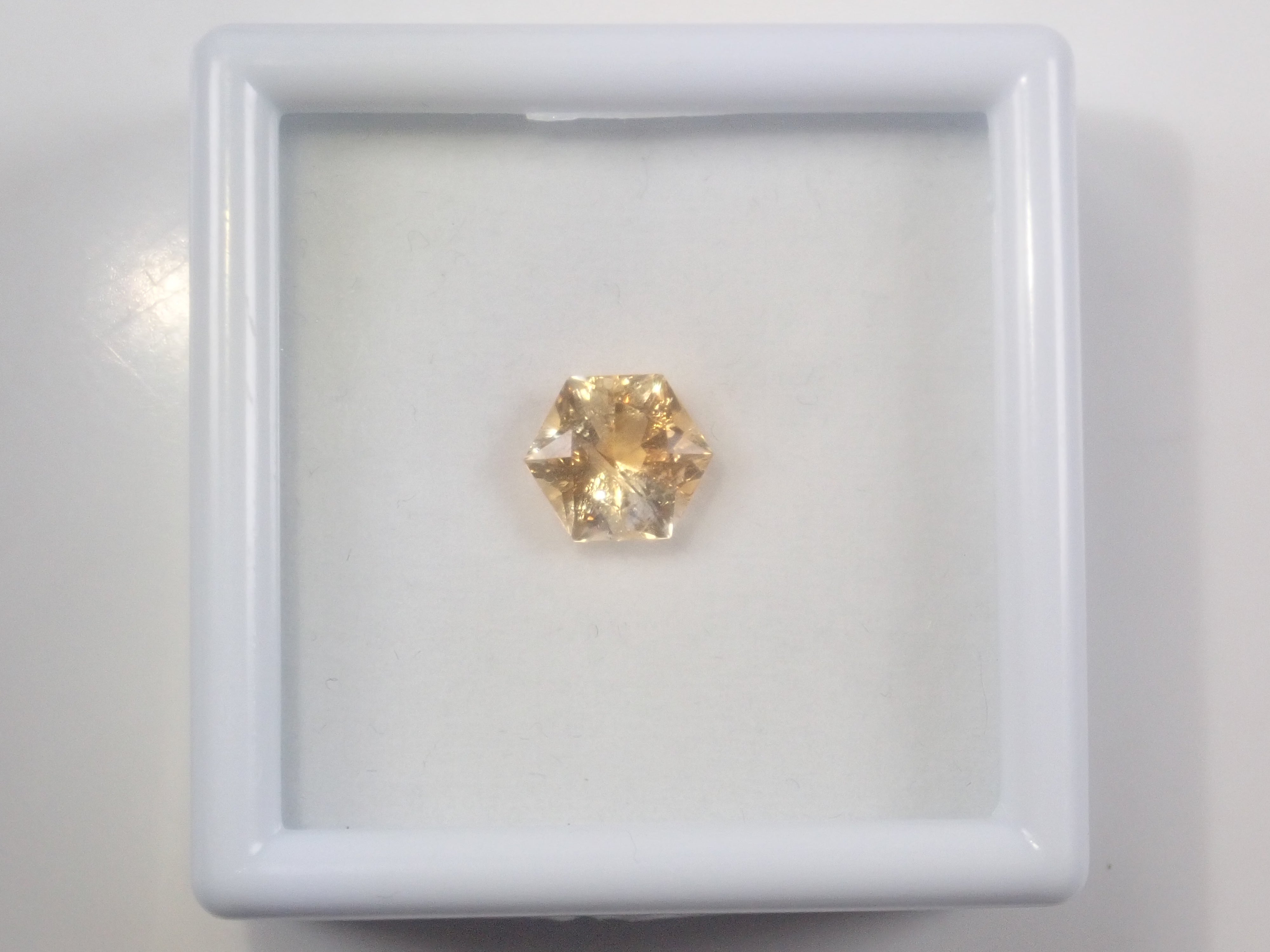 【3/20 22時販売】《数量限定・ポップアップ開催記念》お楽しみガチャ💎 レッドサファイア鑑別書付き・カメレオンダイヤモンド・インペリアルトパーズ・アレキサンドライト・サンジェ氏研磨などの宝石が当たる《複数購入割引有》　　　