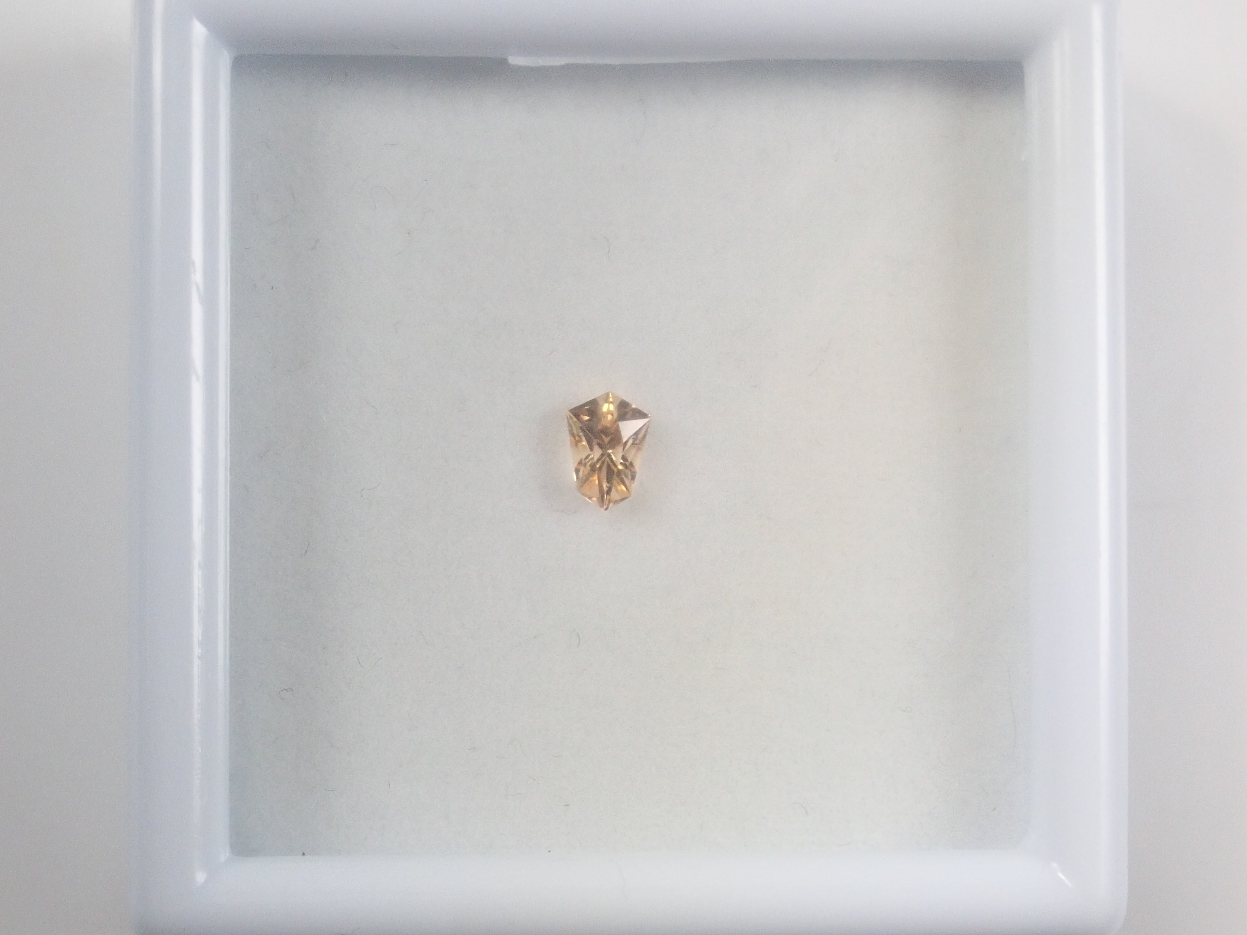 【3/20 22時販売】《数量限定・ポップアップ開催記念》お楽しみガチャ💎 レッドサファイア鑑別書付き・カメレオンダイヤモンド・インペリアルトパーズ・アレキサンドライト・サンジェ氏研磨などの宝石が当たる《複数購入割引有》　　　