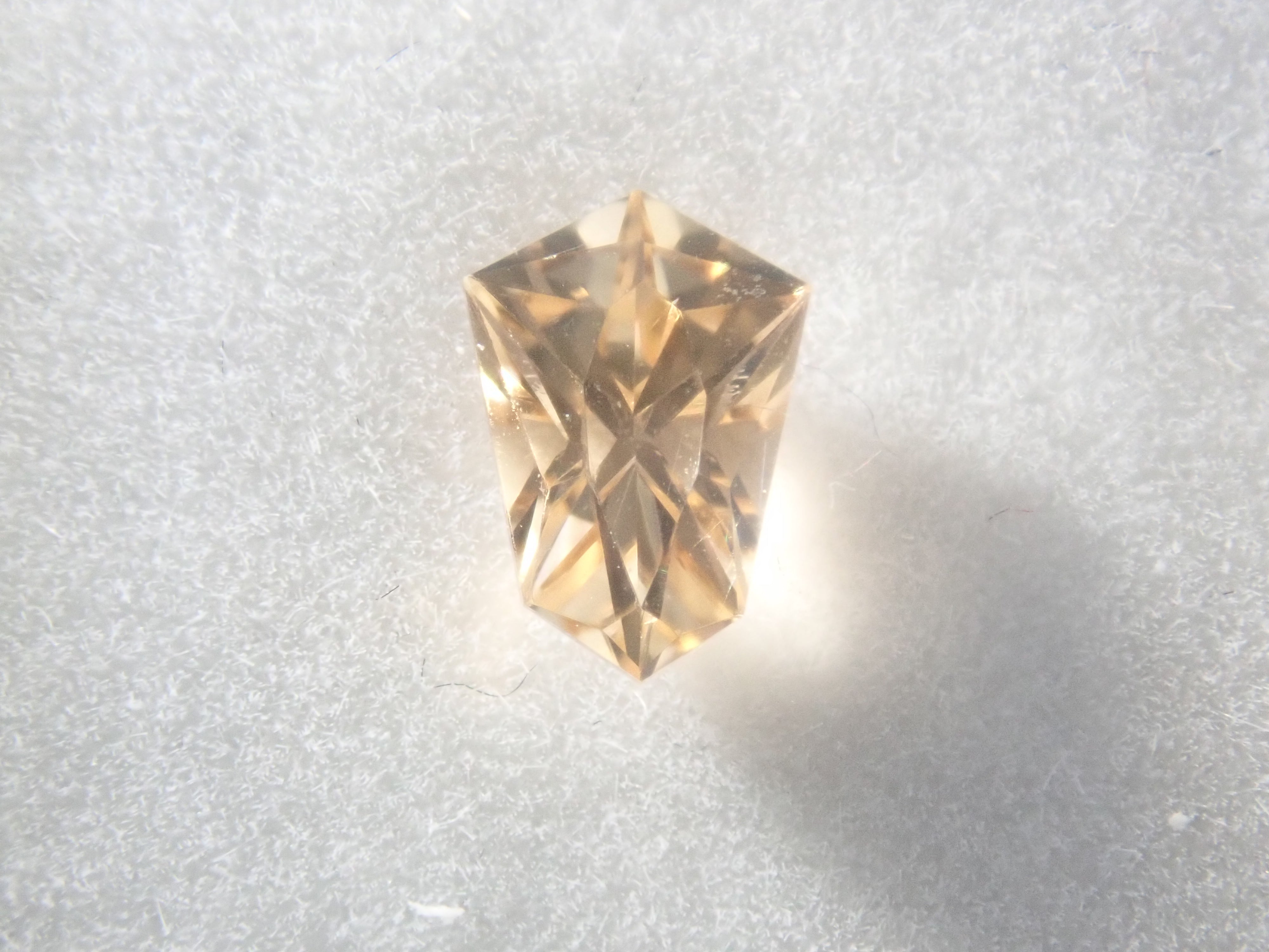 【3/20 22時販売】《数量限定・ポップアップ開催記念》お楽しみガチャ💎 レッドサファイア鑑別書付き・カメレオンダイヤモンド・インペリアルトパーズ・アレキサンドライト・サンジェ氏研磨などの宝石が当たる《複数購入割引有》　　　