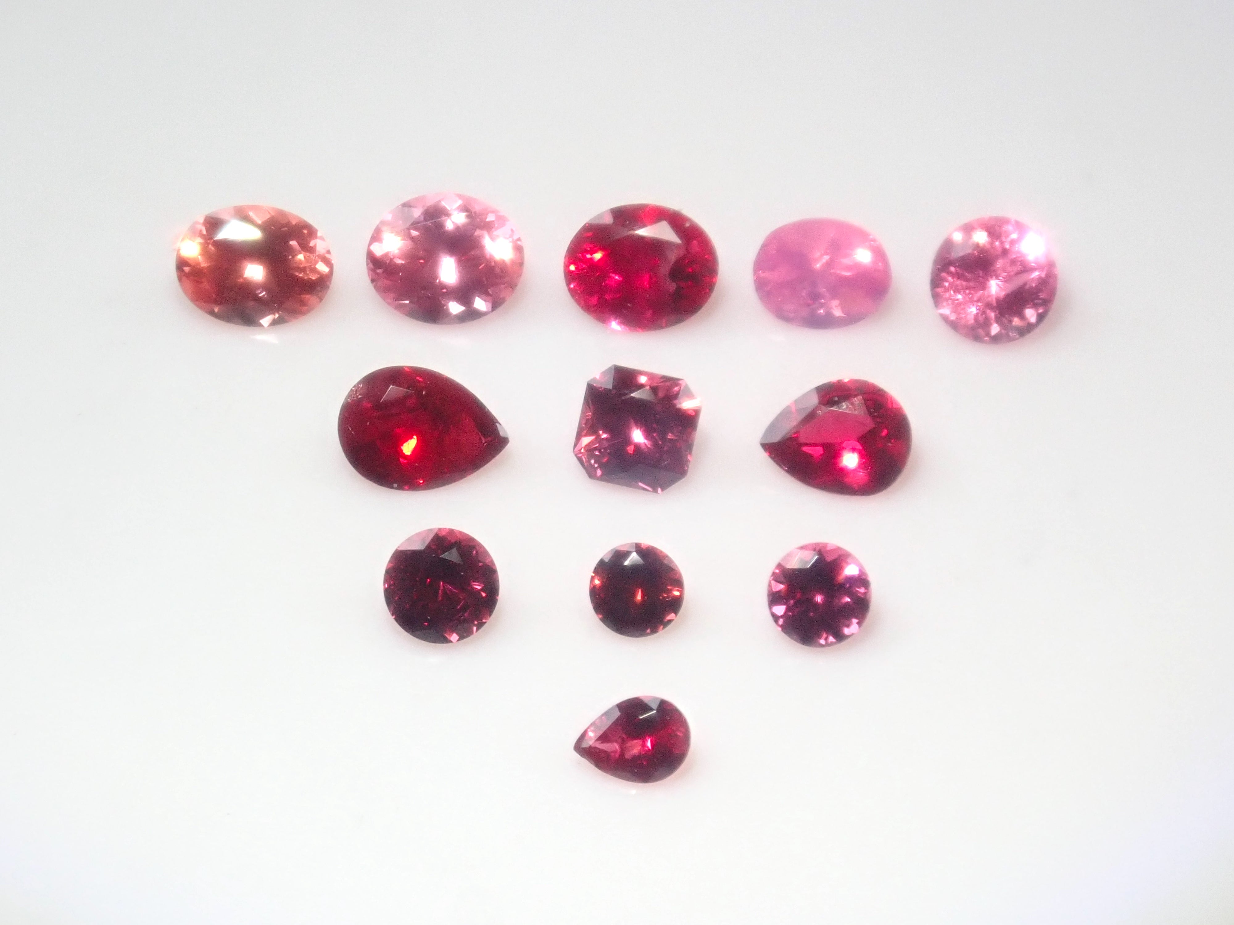 【3/29 22時販売】サンジェ氏カットのスピネル（シルキーピンク、ホットピンク、レッドスピネル、パパラチアカラーなど）1石ルース《複数購入割引有》