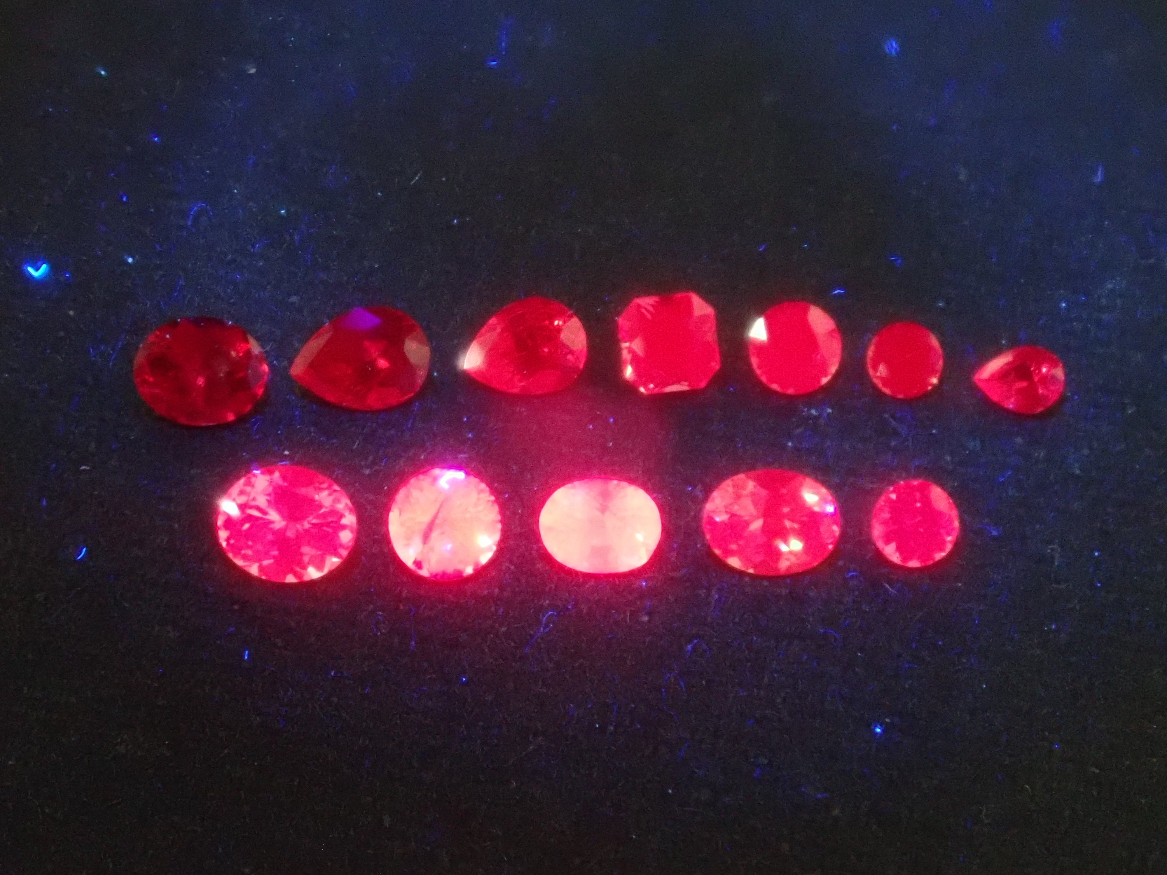 【3/29 22時販売】サンジェ氏カットのスピネル（シルキーピンク、ホットピンク、レッドスピネル、パパラチアカラーなど）1石ルース《複数購入割引有》