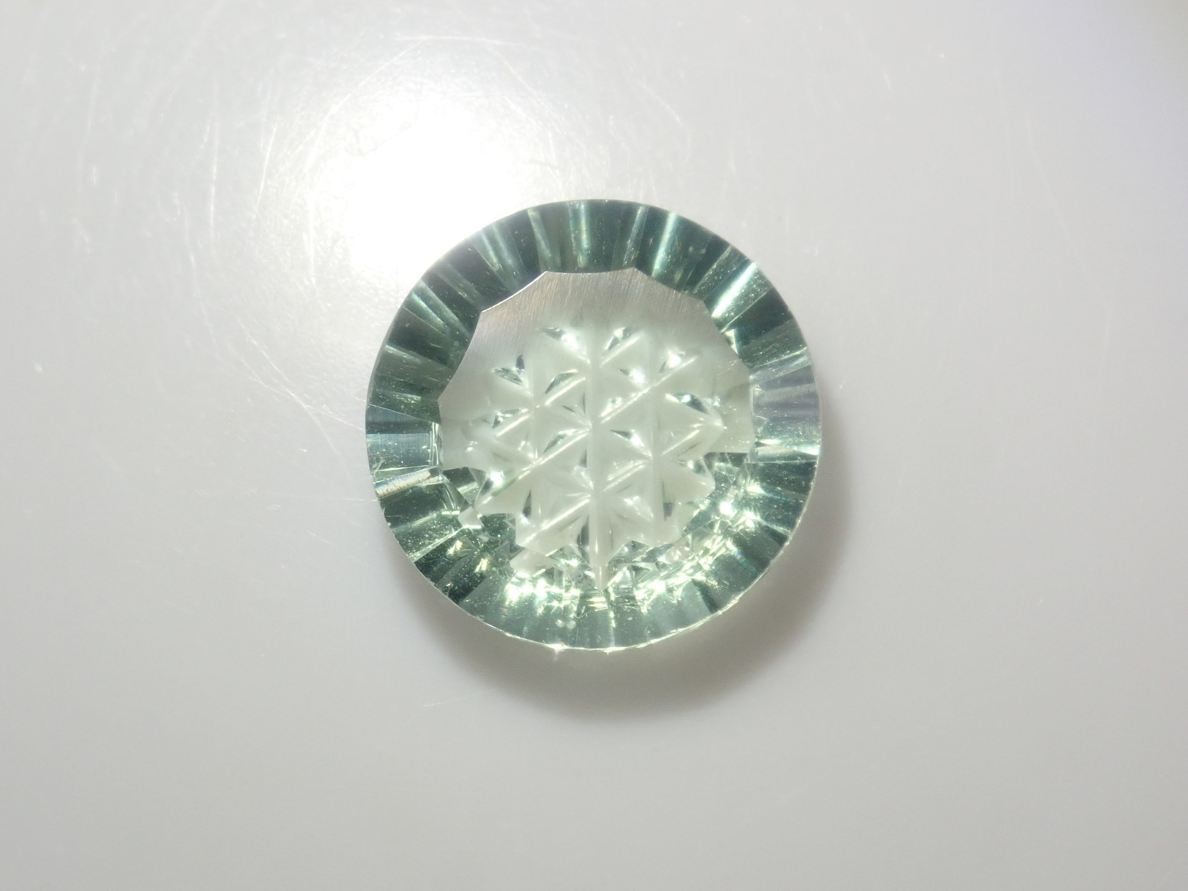 《Limited to 15 Stones》Fluorite Gacha including 2 Koshu-Kiseki-Kiriko stones (normally 49,800 yen) with 1 CC fluorite stone as a bonus《Multiple Purchase Discount Available》