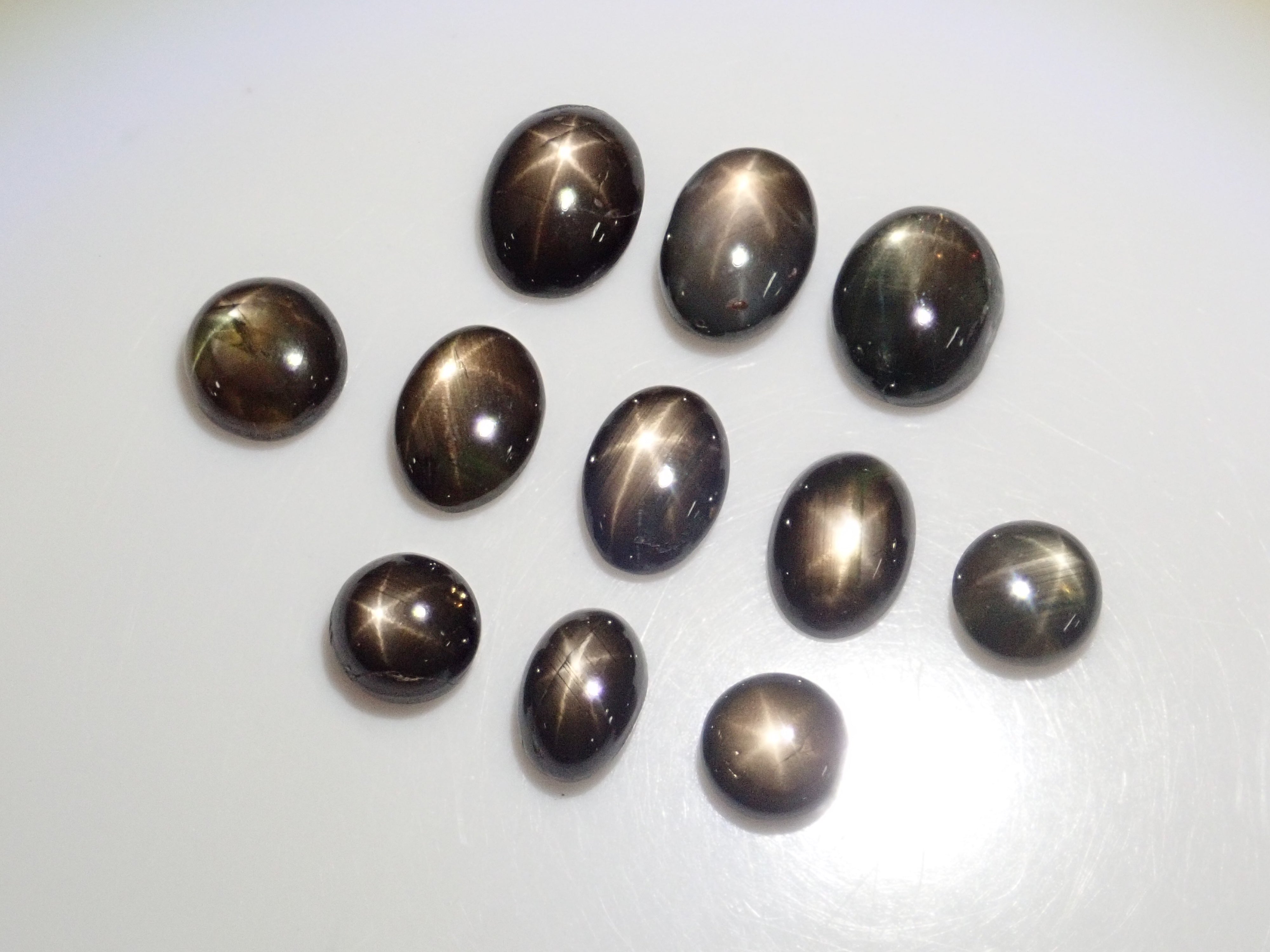 Limited to 13 stones: 1 black star sapphire loose stone (including 2 8-line star sapphires) Multiple purchase discounts available