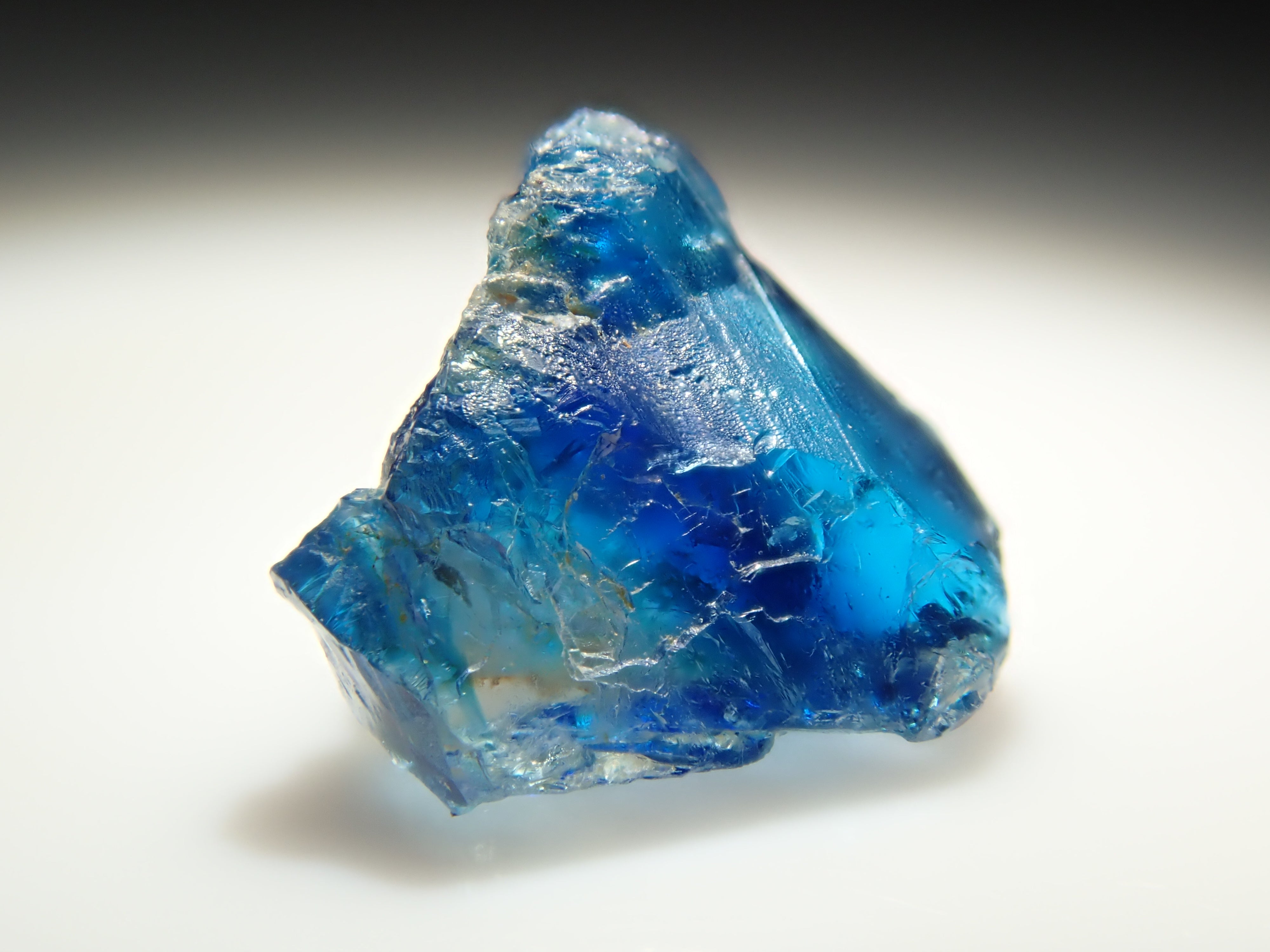 ジンバブエ産ユークレース 0.443ct原石