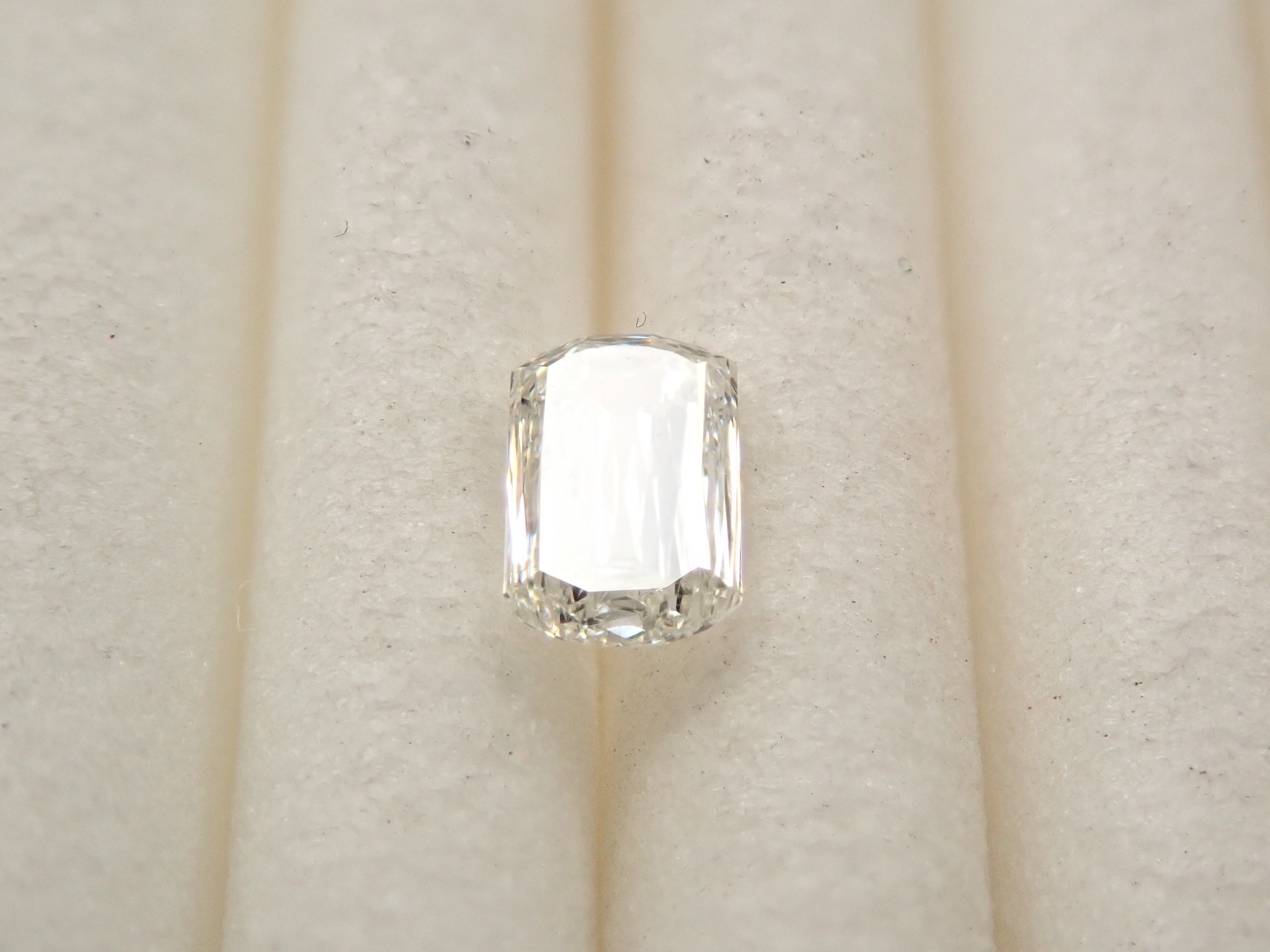 【32501804掲載】ダイヤモンド 0.185ctルース(I, SI1)