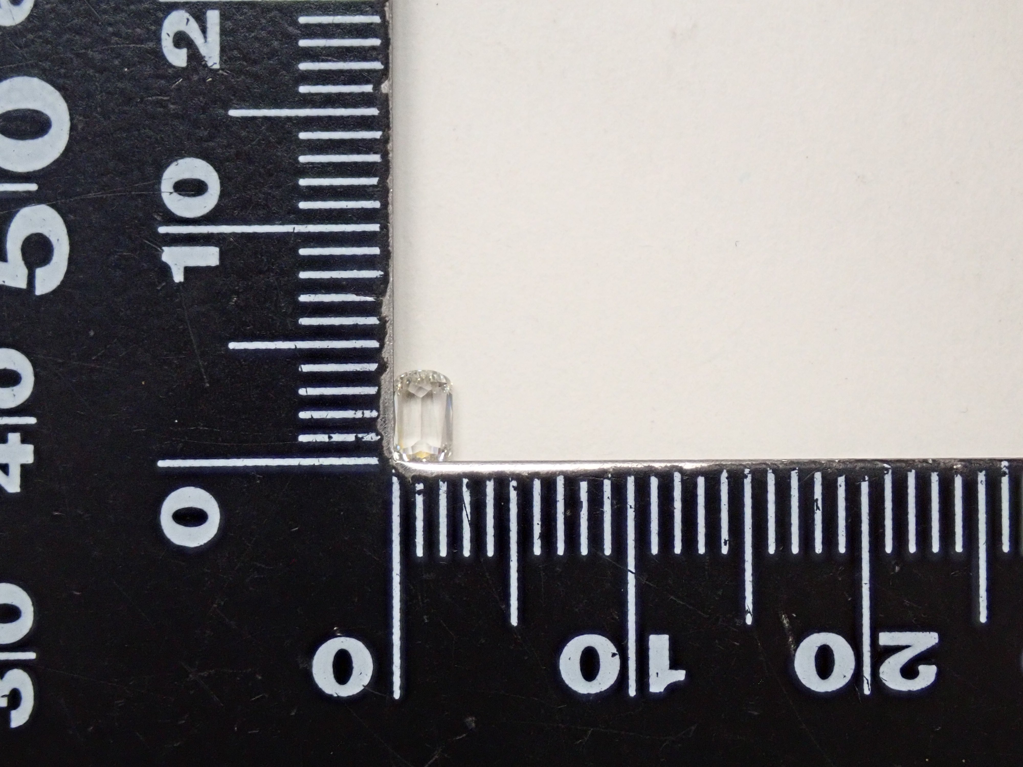 【32501804掲載】ダイヤモンド 0.185ctルース(I, SI1)