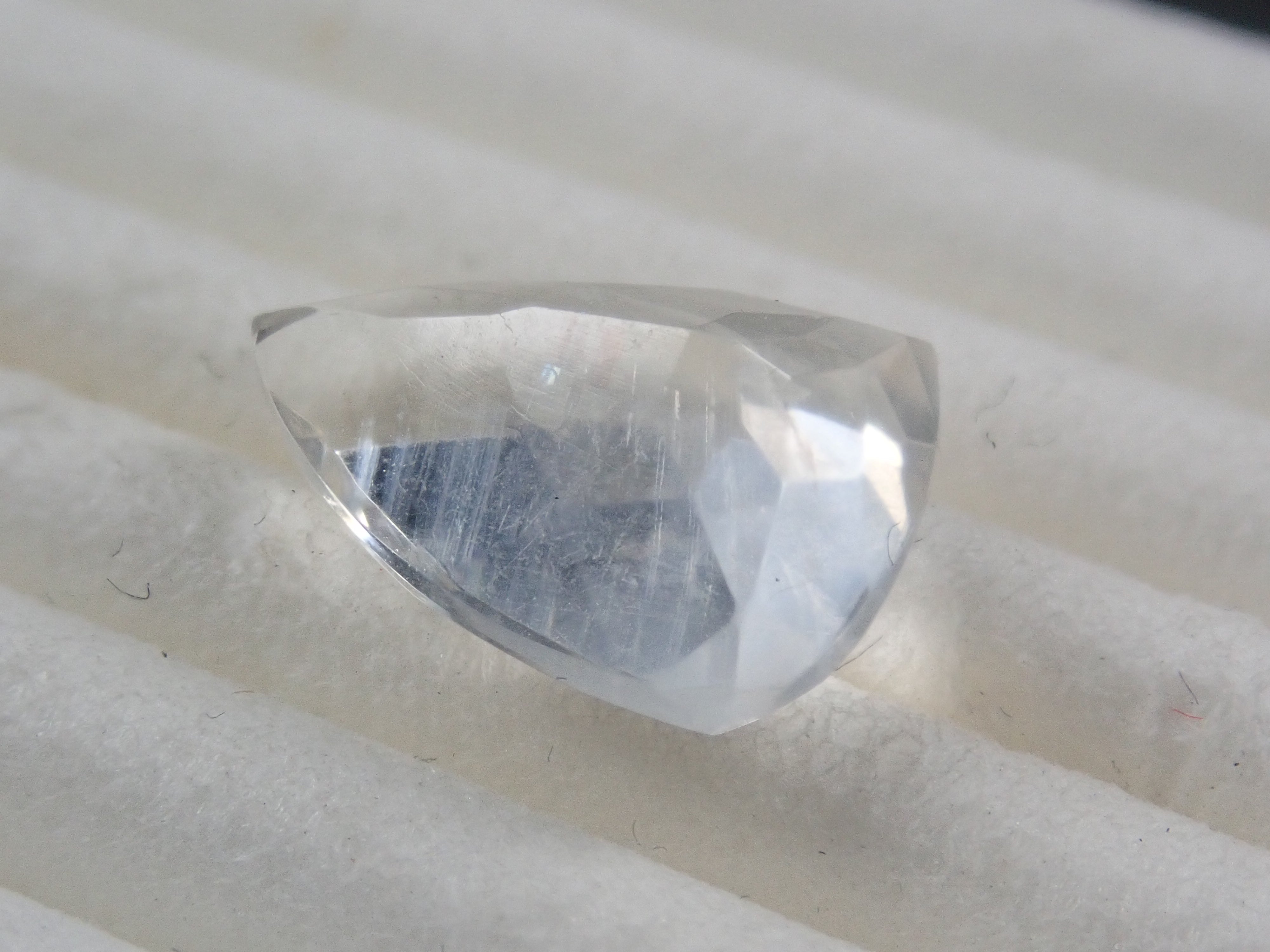 [On sale March 28th at 10 PM] Malawi Moonstone (Malawi Moonstone) 2.601ct Loose Stone