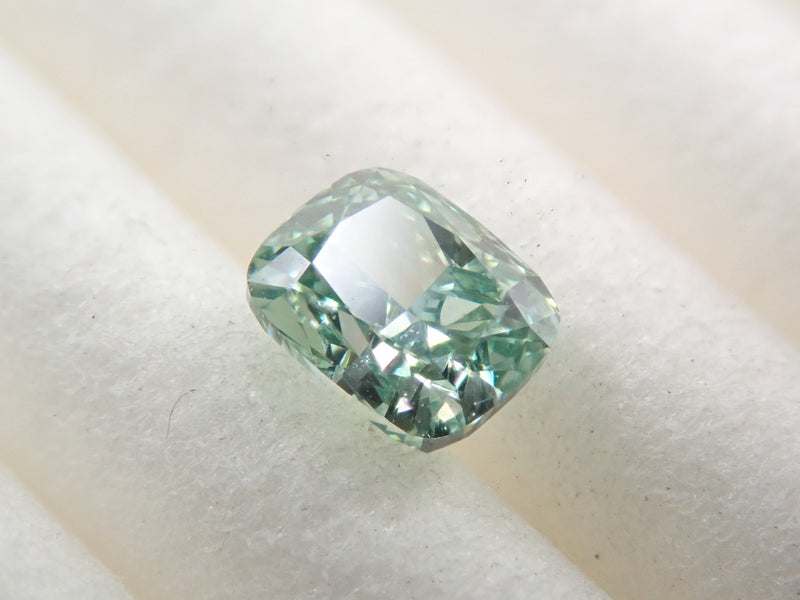 ラボグロウンダイヤモンド（合成ダイヤモンド） 0.230ctルース(FANCY VIVID YELLOWISH GREEN, VS-1)