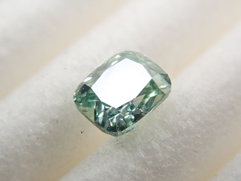 【32501670掲載】ラボグロウンダイヤモンド（合成ダイヤモンド） 0.230ctルース(FANCY VIVID YELLOWISH GREEN, VS-1)