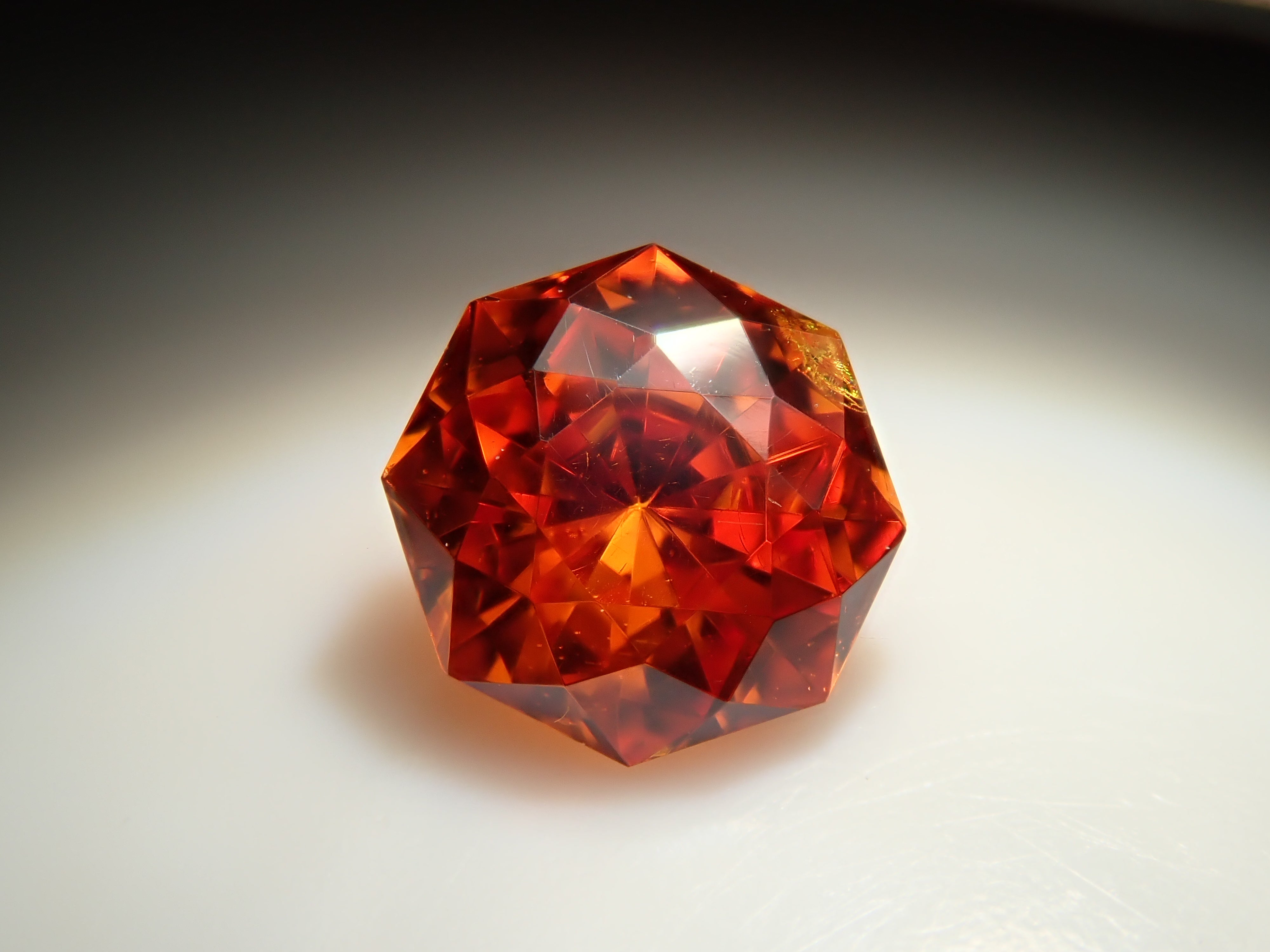 【12562101掲載】合成ジンカイト 0.594ctルース