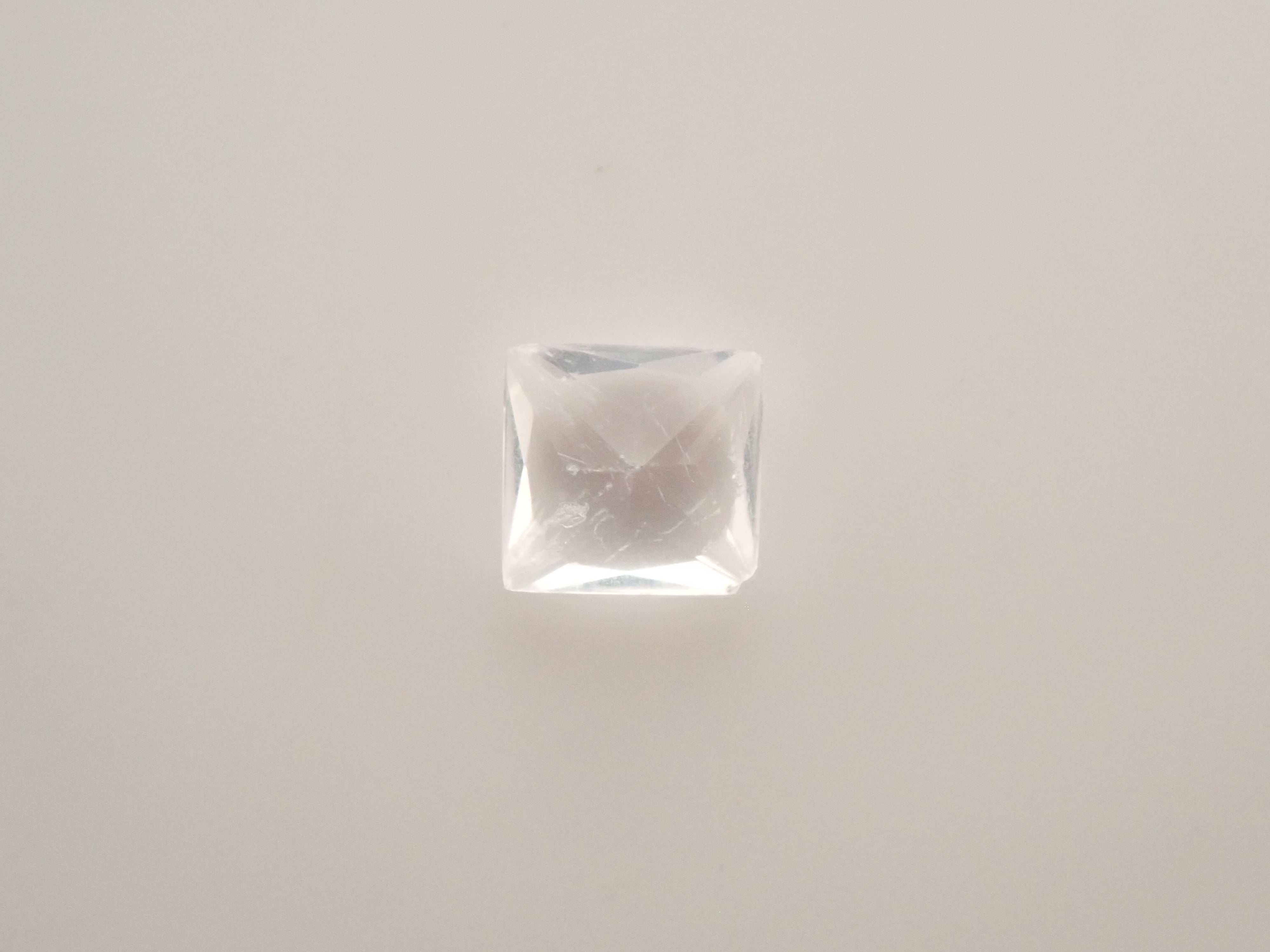 メキシコ産メキシコ産ニフォントバイト 0.151ctルース