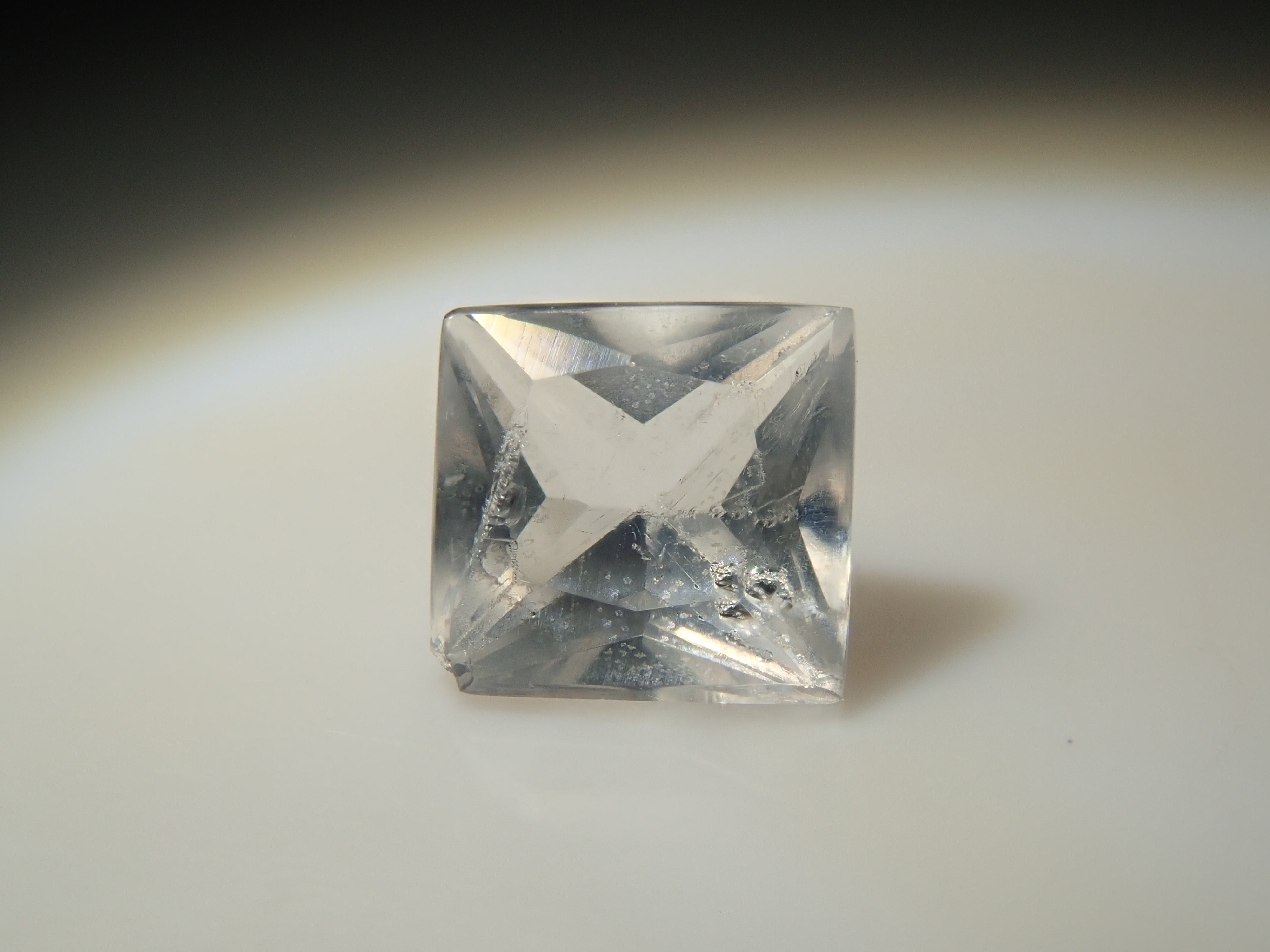 メキシコ産メキシコ産ニフォントバイト 0.151ctルース