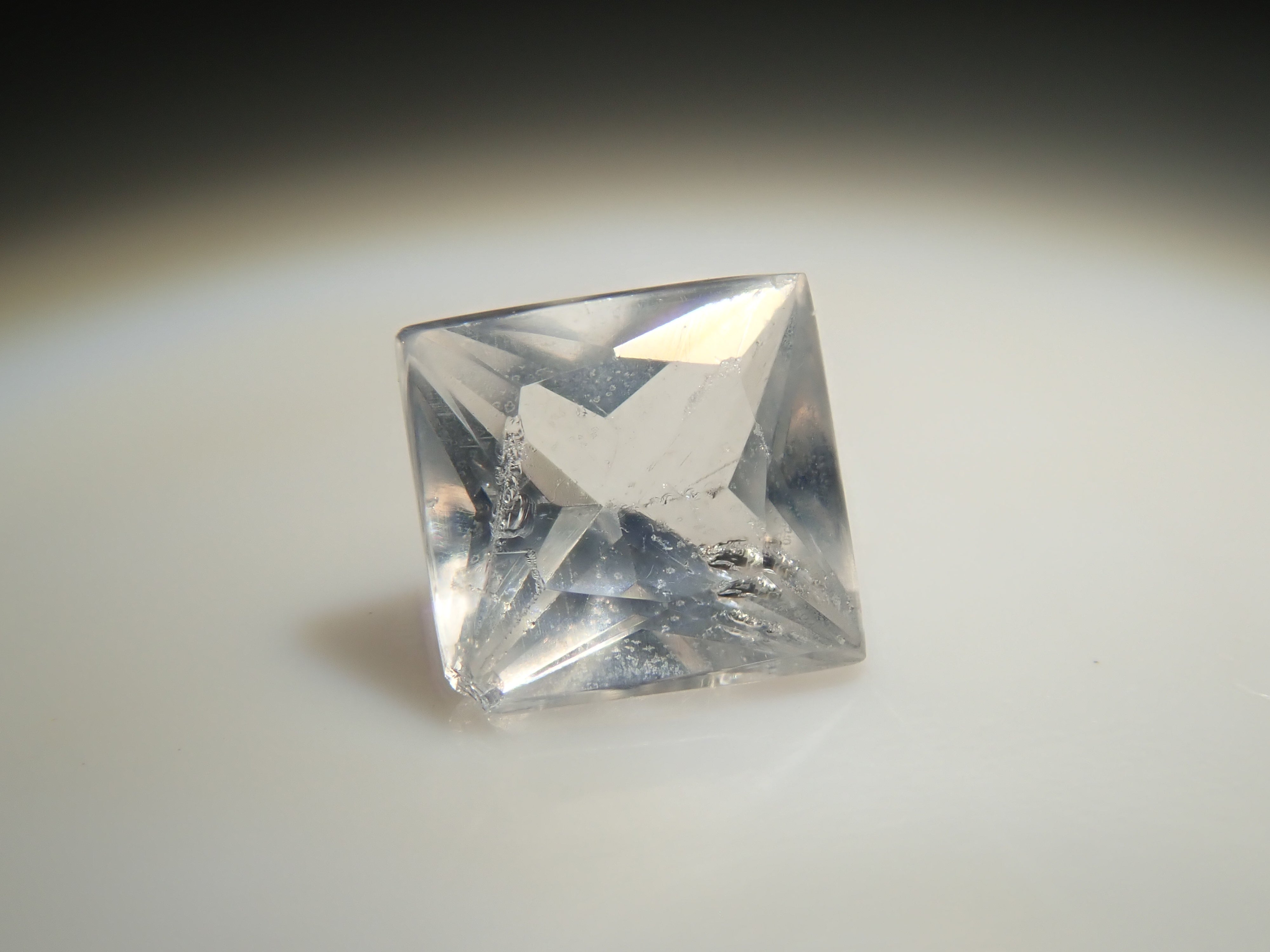 メキシコ産メキシコ産ニフォントバイト 0.151ctルース