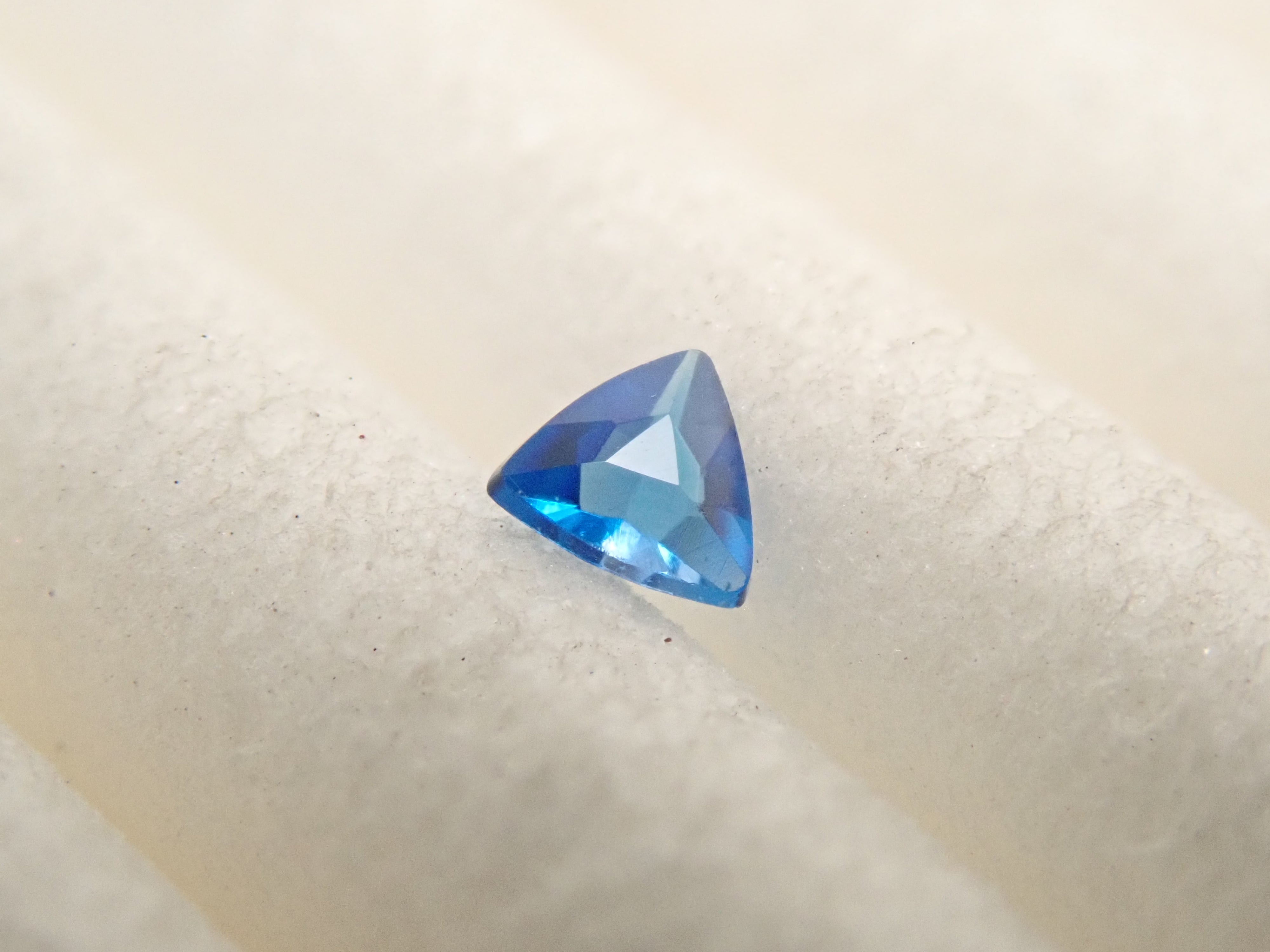 【12562387掲載】ラズライト（天藍石） 0.030ctルース