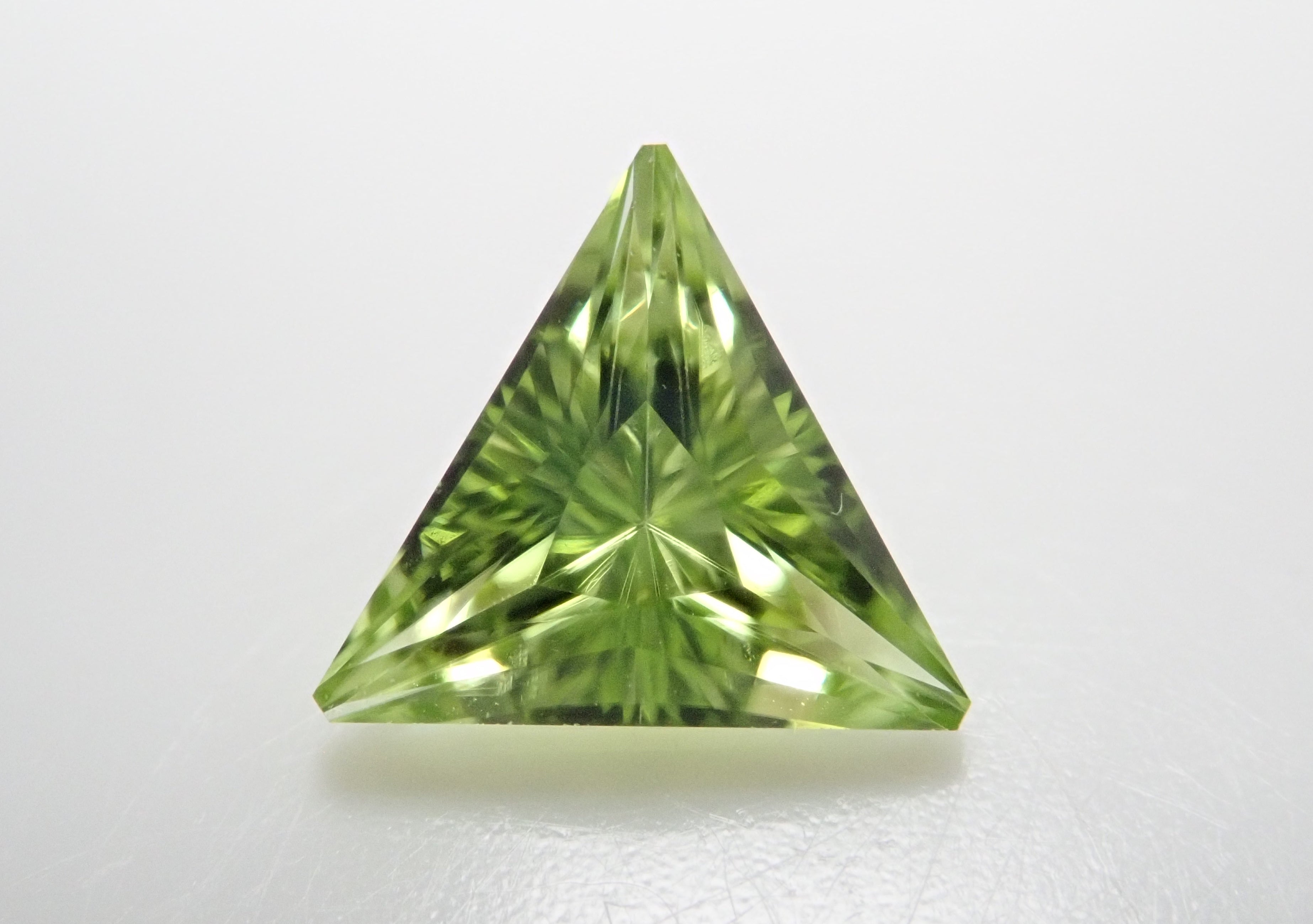 {Yurakucho Marui 20240725} American Peridot 0.528ct Loose Stone