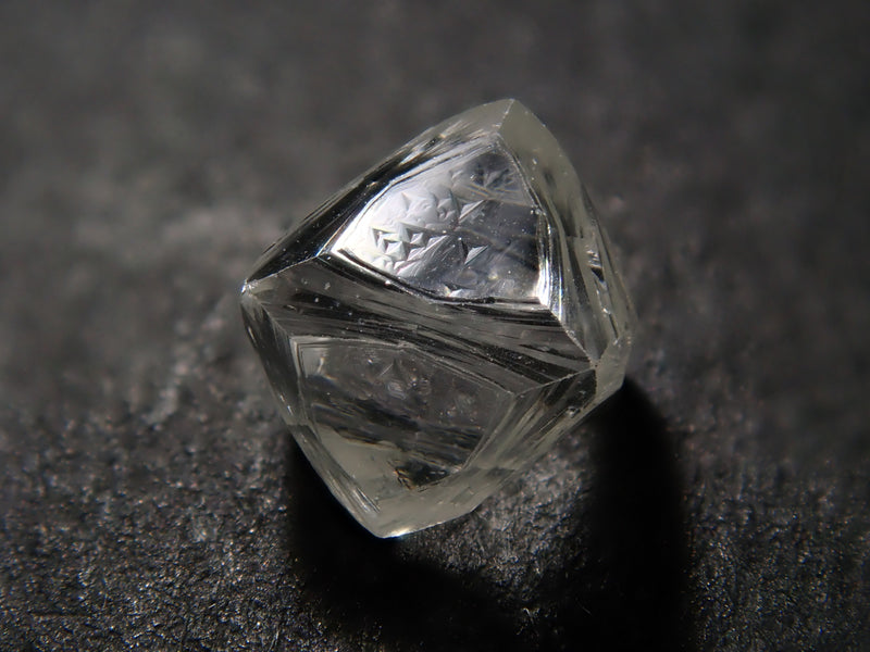 ダイヤモンド原石（ソーヤブル） 0.610ct原石（トライゴン 