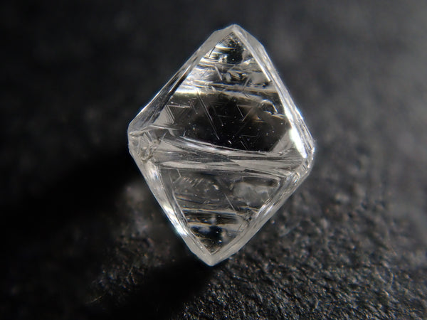 ダイヤモンド原石（ソーヤブル） 0.416ct原石