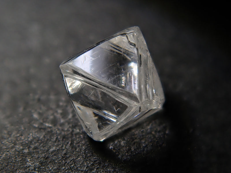 ダイヤモンド原石（ソーヤブル） 0.416ct原石（トライゴン）