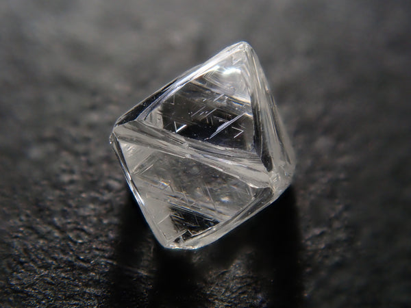 ダイヤモンド原石（ソーヤブル） 0.416ct原石