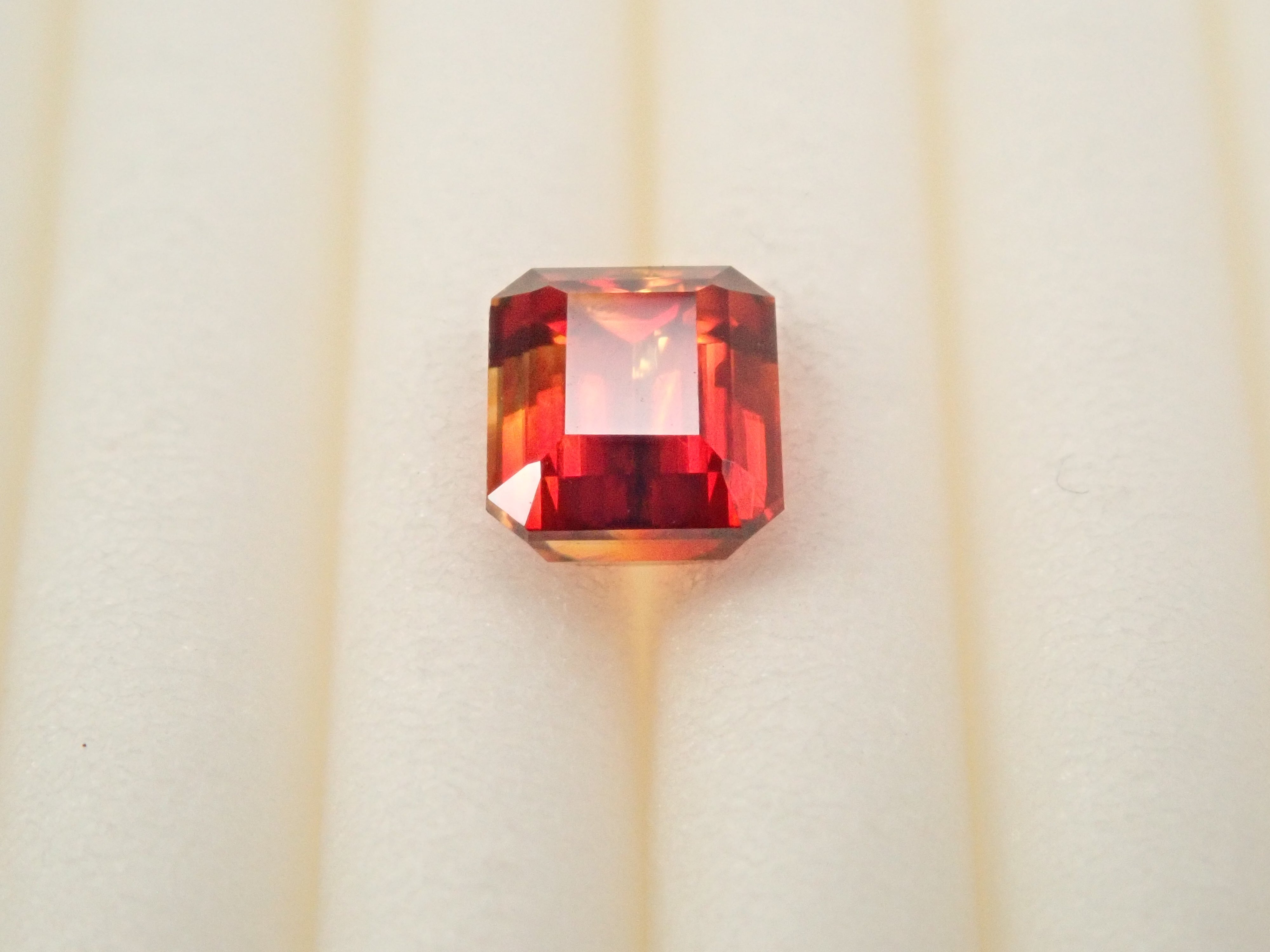 【12562588掲載】キャシテライト 0.868ctルース