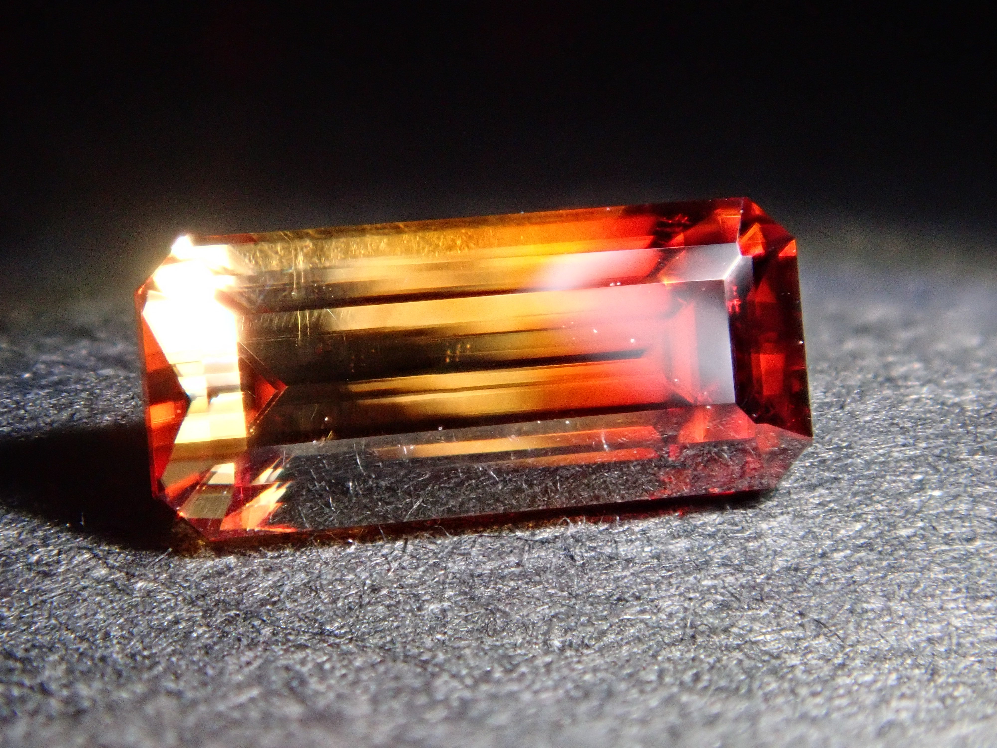 【12562589掲載】キャシテライト 1.069ctルース