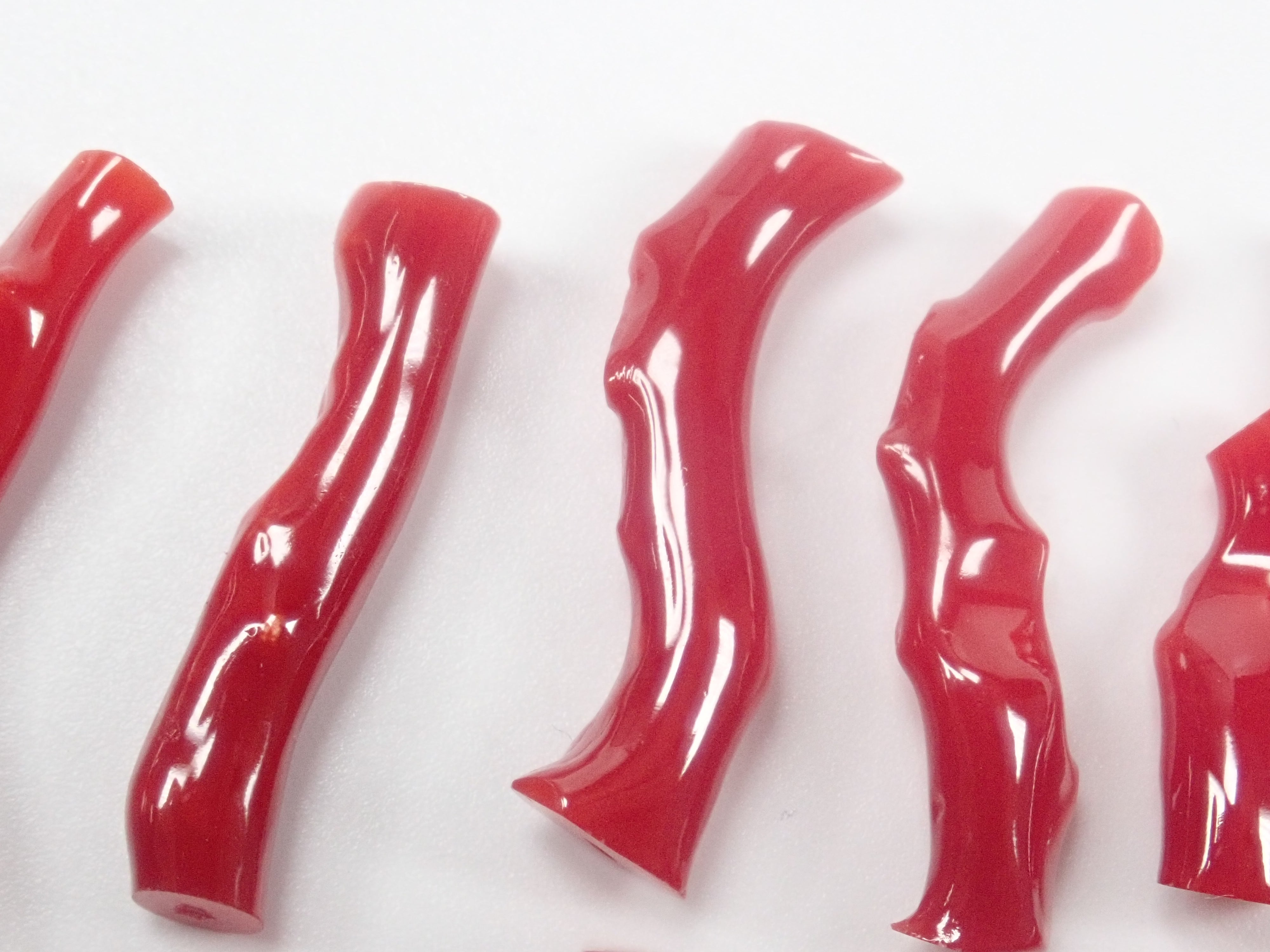 《Limited to 12 Stones》Kochi Prefecture Blood Coral Branch (Raw Coral) 1 Stone (March Birthstone, Coral, average 5.3ct)《Bulk Purchase Discount Available》