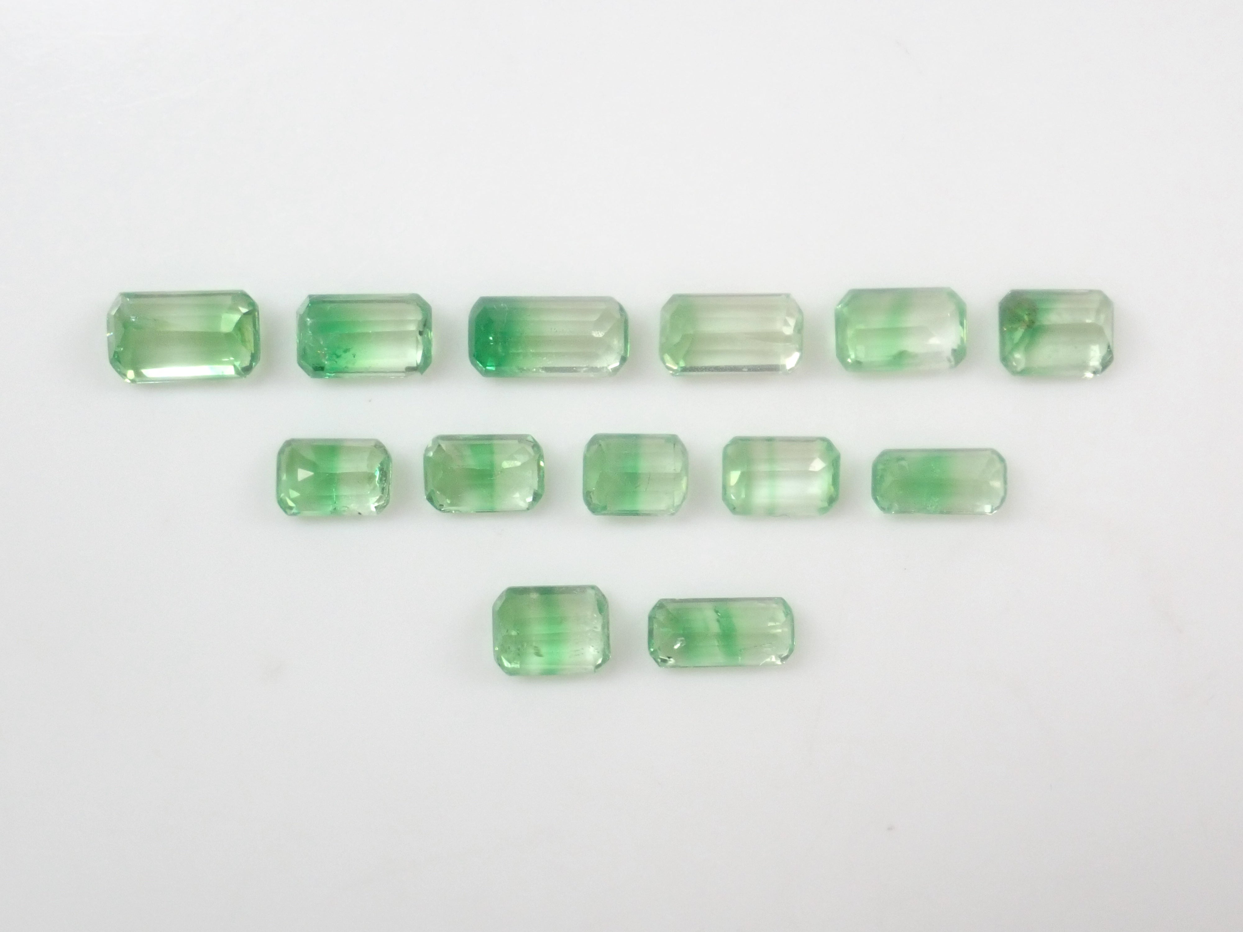 【4/12  22時販売】《限定13石・ツーソン新着》通常29,800円含むケニア産バイカラーグロッシュラーガーネット　平均0.63ct ツーソン新着《複数購入割引有》