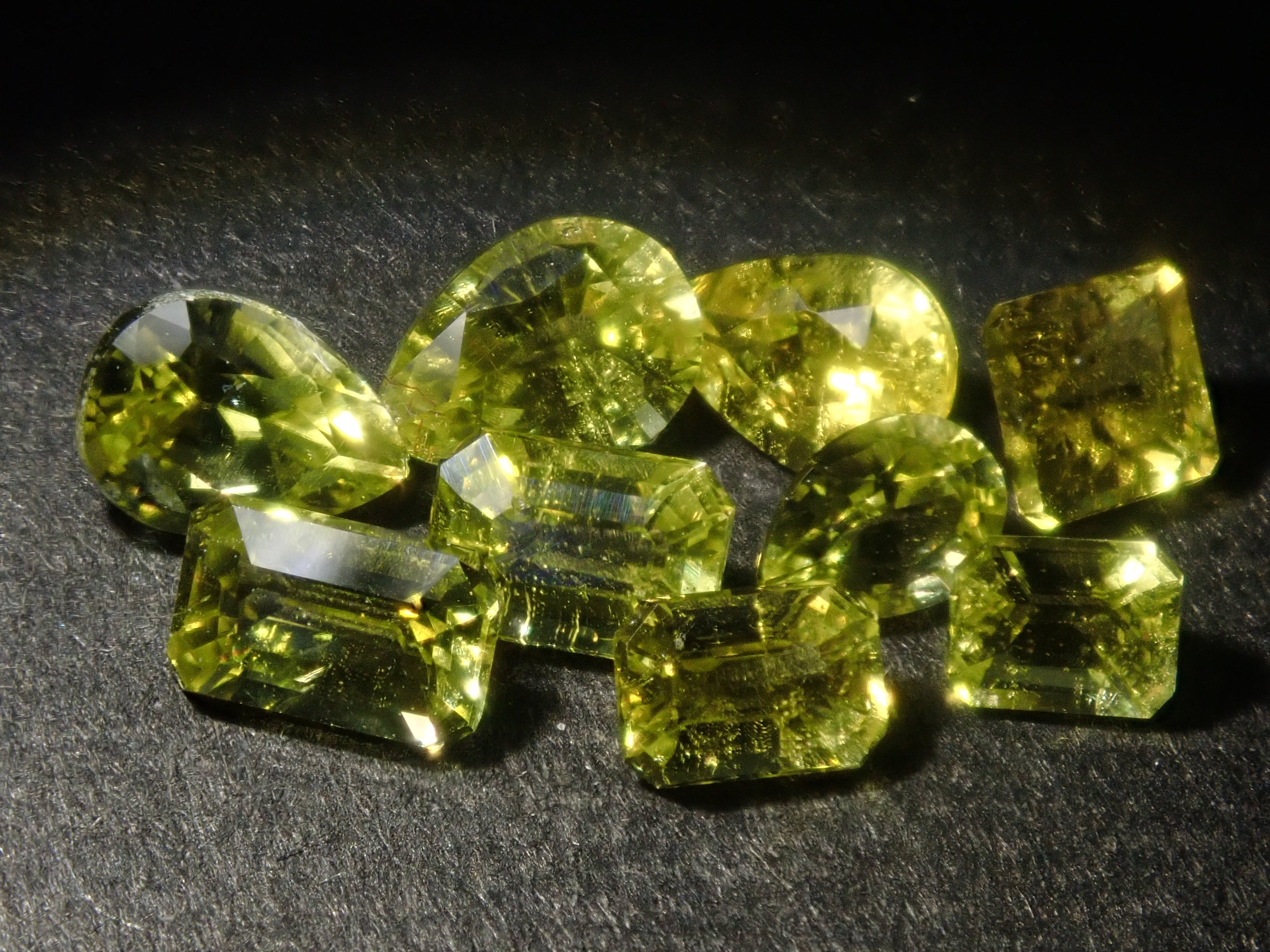 【4/11  22時販売】《ツーソン新着・限定9石》ザンビア産カナリーイエロートルマリン 平均0.18ct《複数購入割引有》