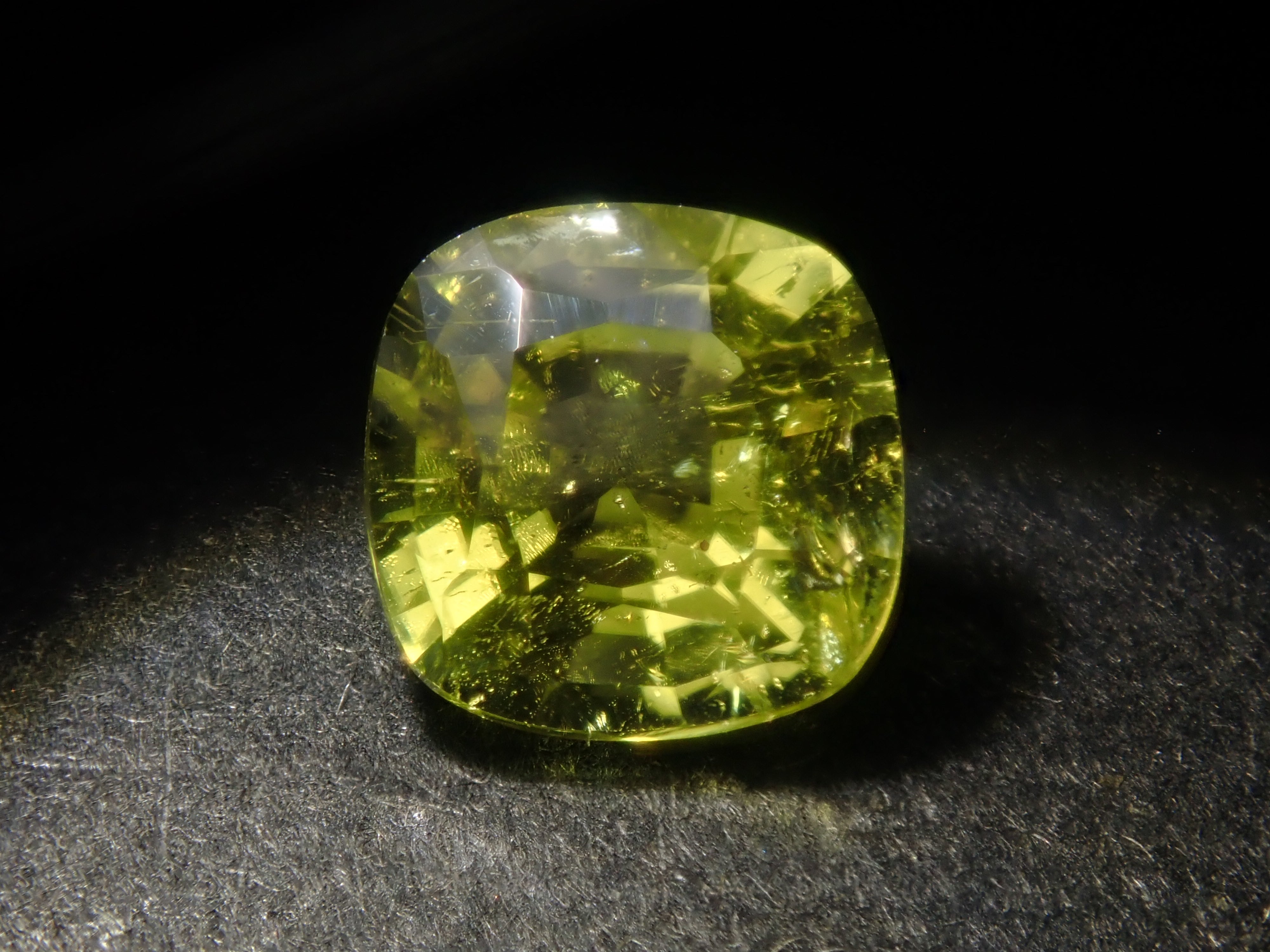 【4/11  22時販売】《ツーソン新着・限定8石》ザンビア産カナリーイエロートルマリン 平均0.47ct《複数購入割引有》