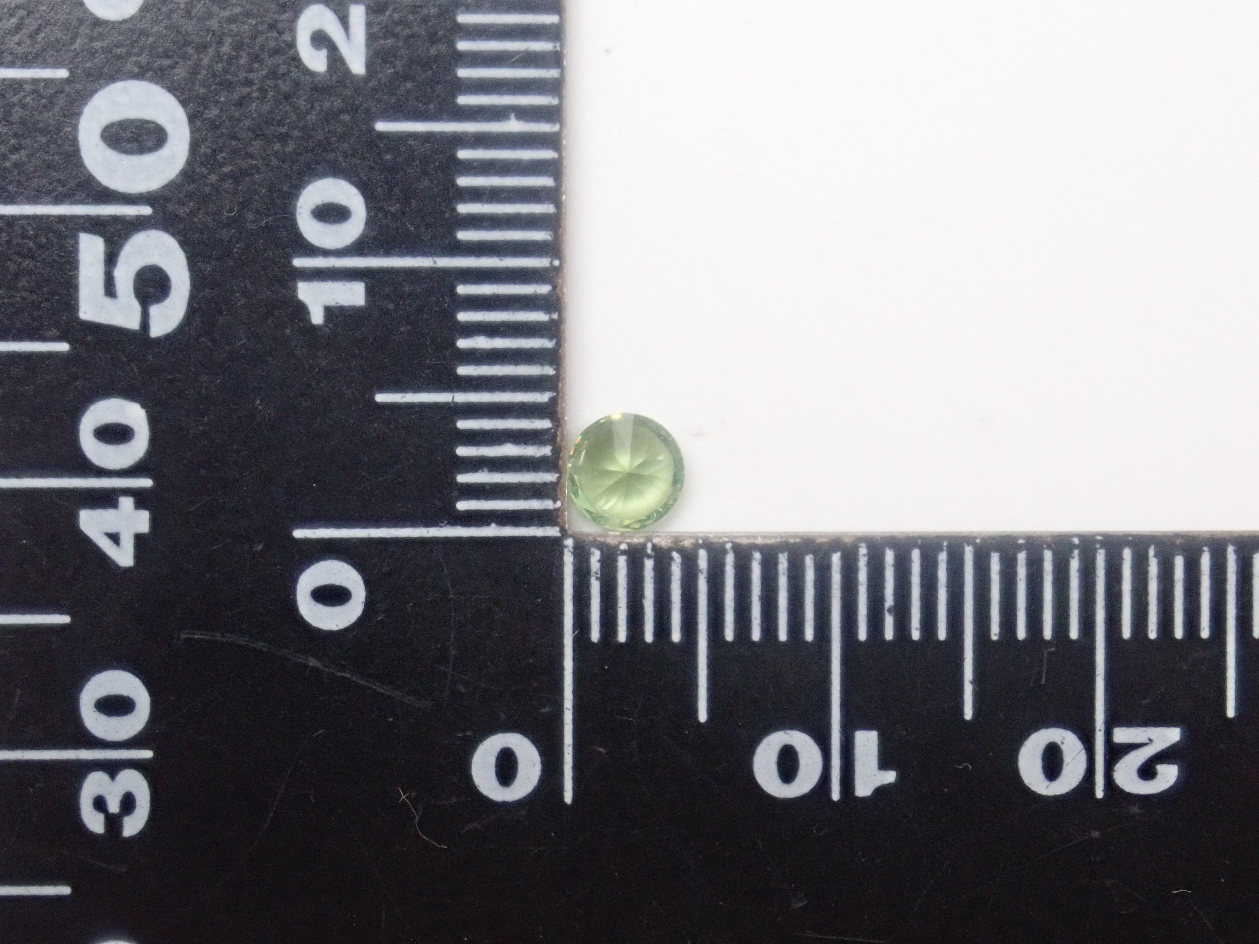 【4/11  22時販売】《限定22石》通常69,800円のロシア産美しいホーステールインクルージョン入り含むデマントイドガーネットガチャ《複数購入割引有》