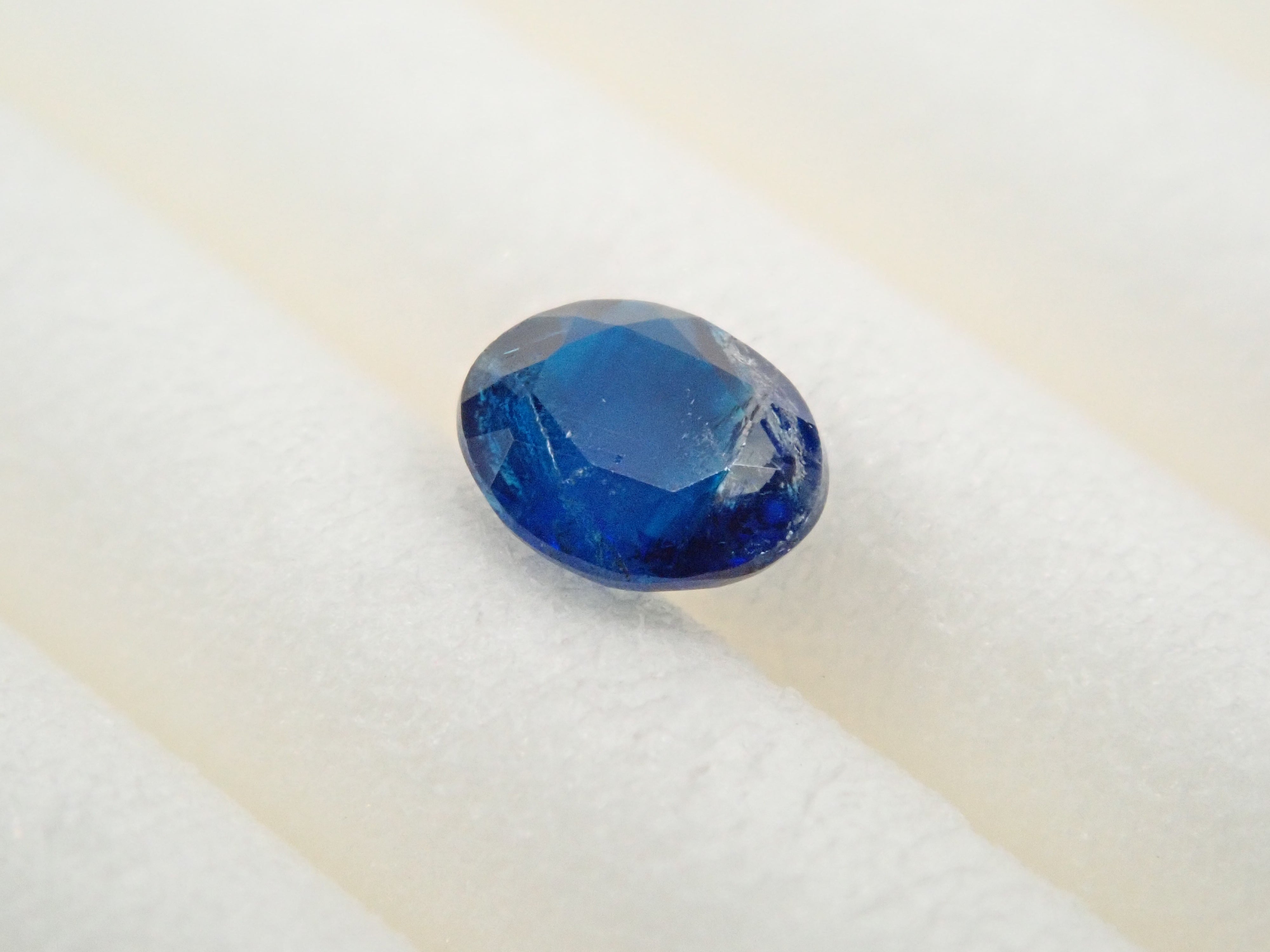 ジンバブエ産ユークレース 0.113ctルース