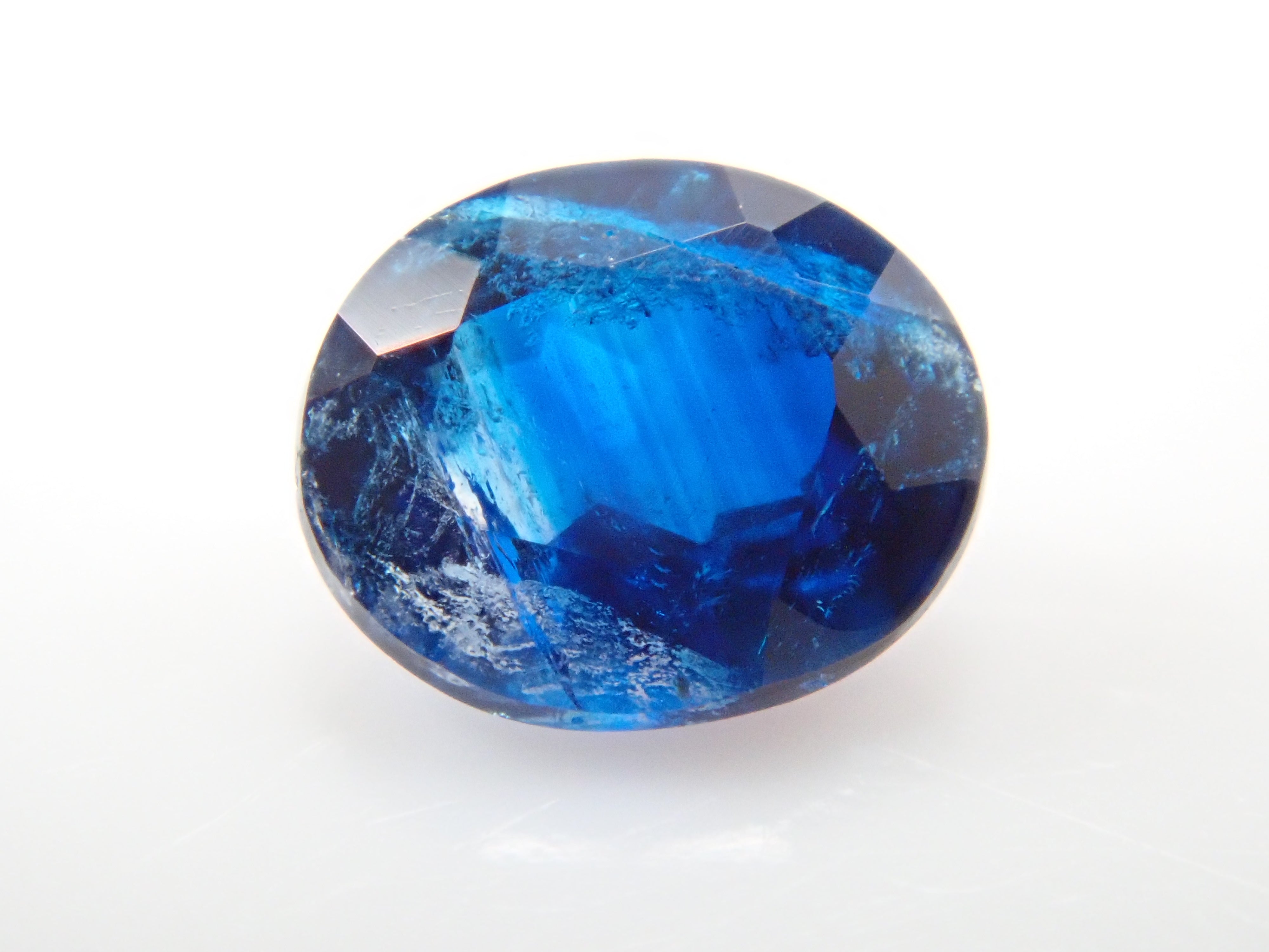 ジンバブエ産ユークレース 0.113ctルース