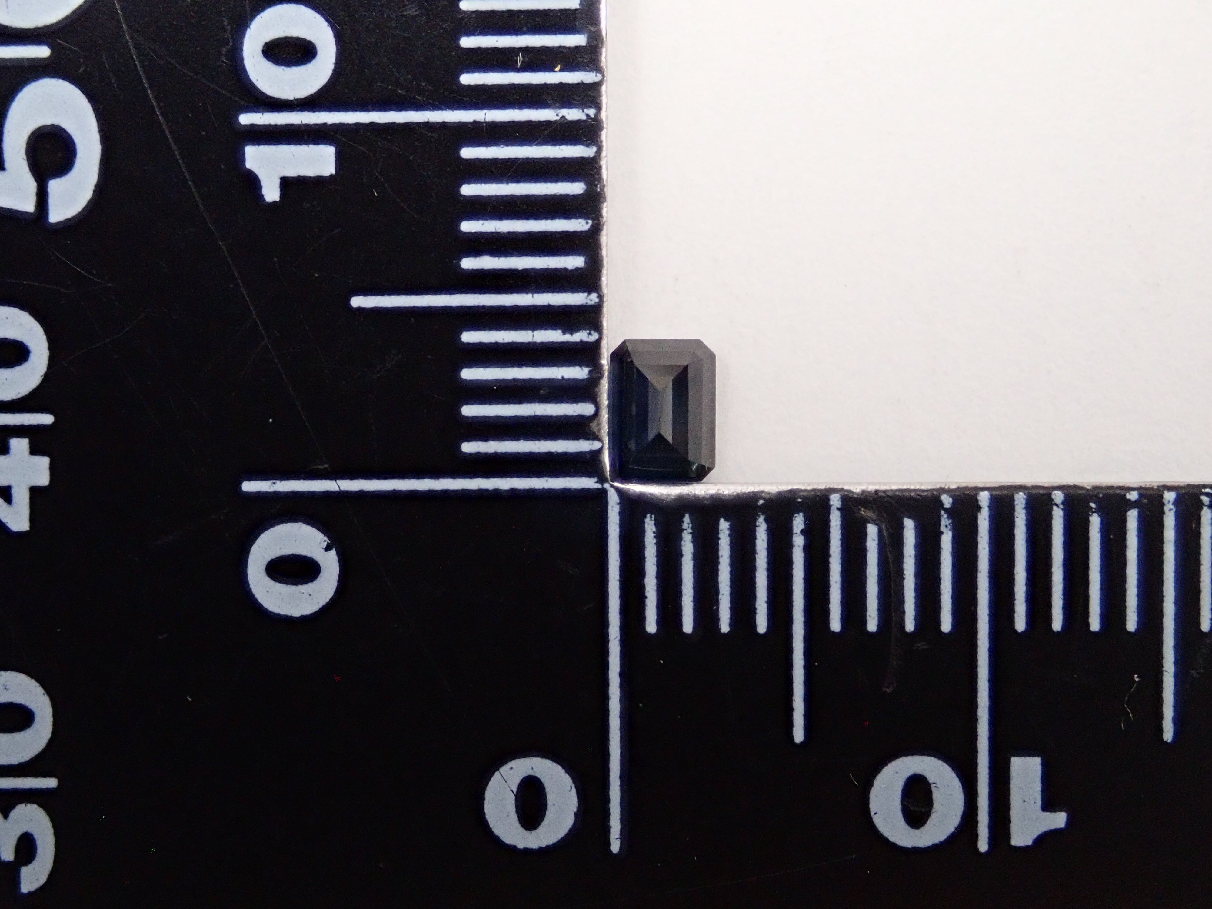 【12558638掲載】サファリン 0.268ctルース