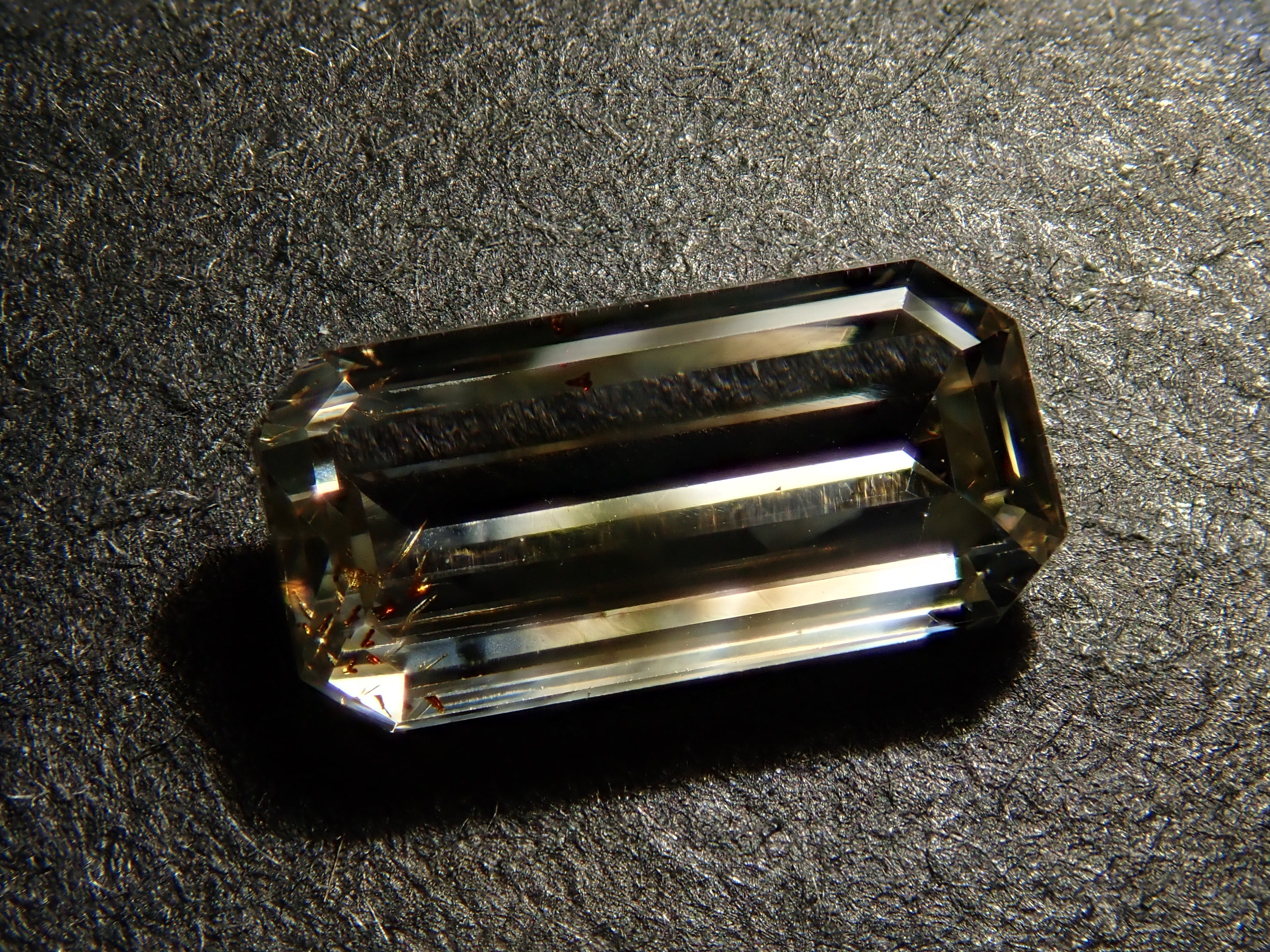 【32501863掲載】ブラウンダイヤモンド 0.554ctルース(UNDER S(LIGHT YELLOWISH BROWN), SI-2)