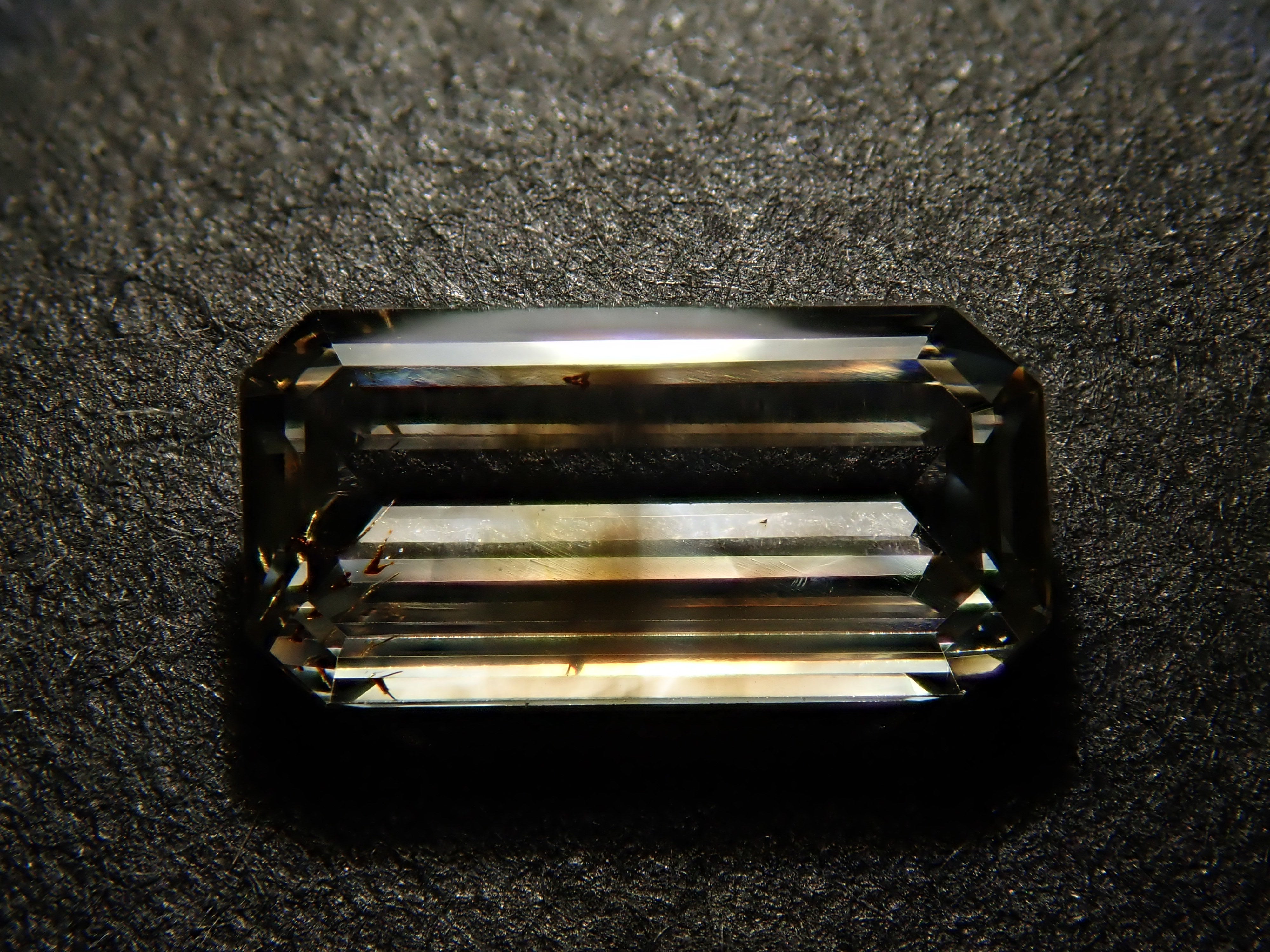 【32501863掲載】ブラウンダイヤモンド 0.554ctルース(UNDER S(LIGHT YELLOWISH BROWN), SI-2)