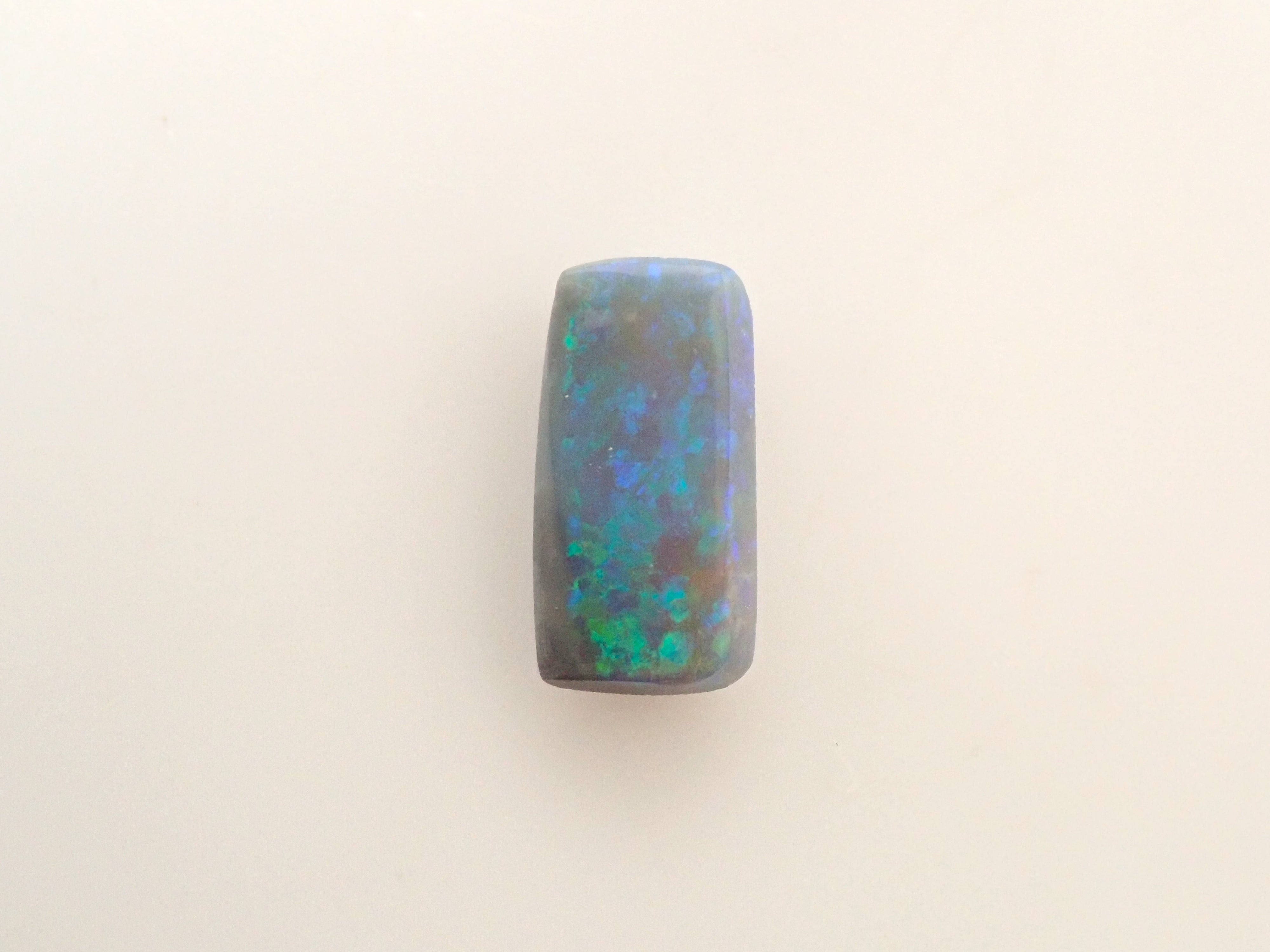 【4/5 22時販売】オーストラリア産ブラックオパール 0.666ctルース