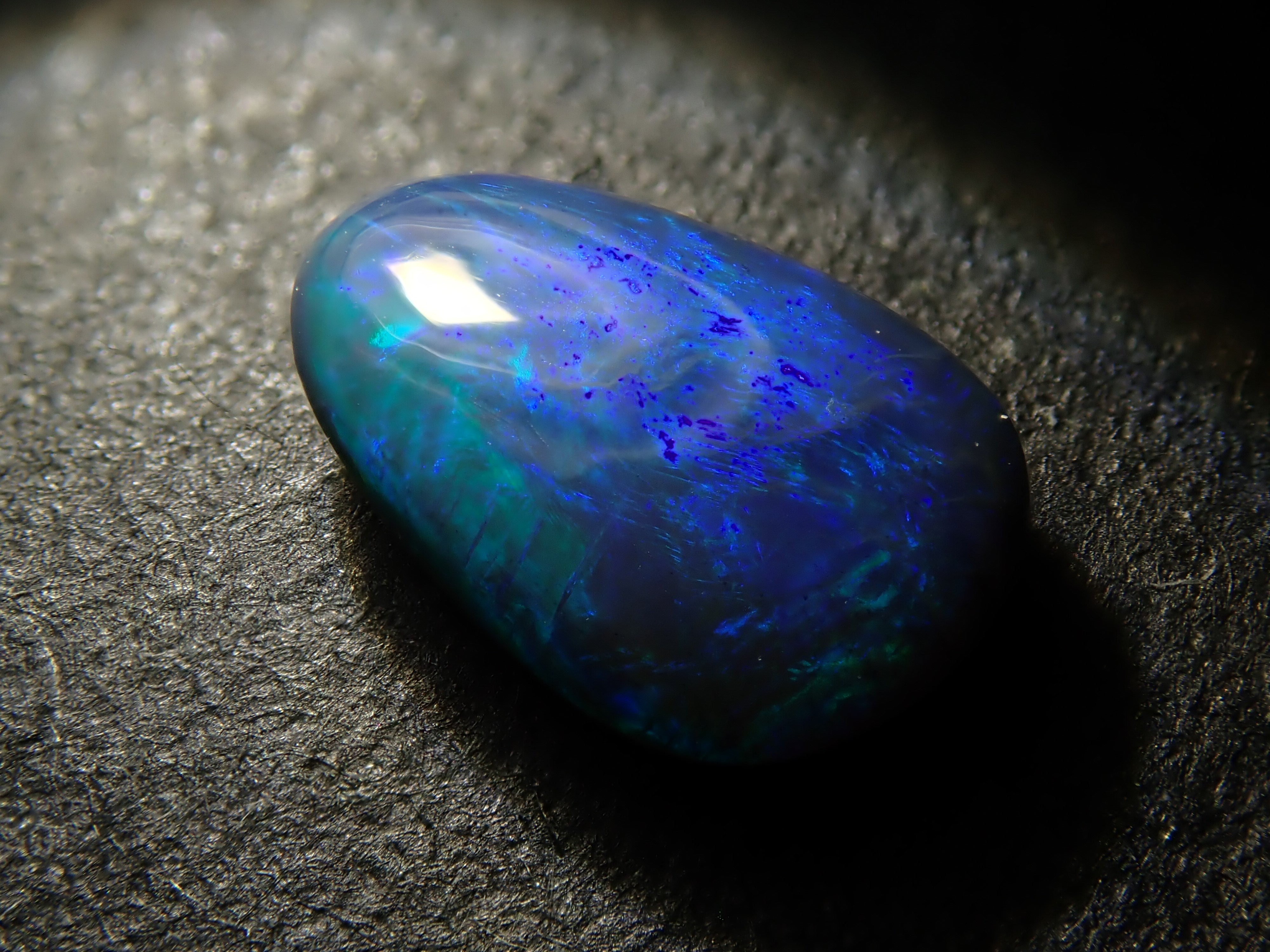 【12562552掲載】オーストラリア産ブラックオパール 0.448ctルース