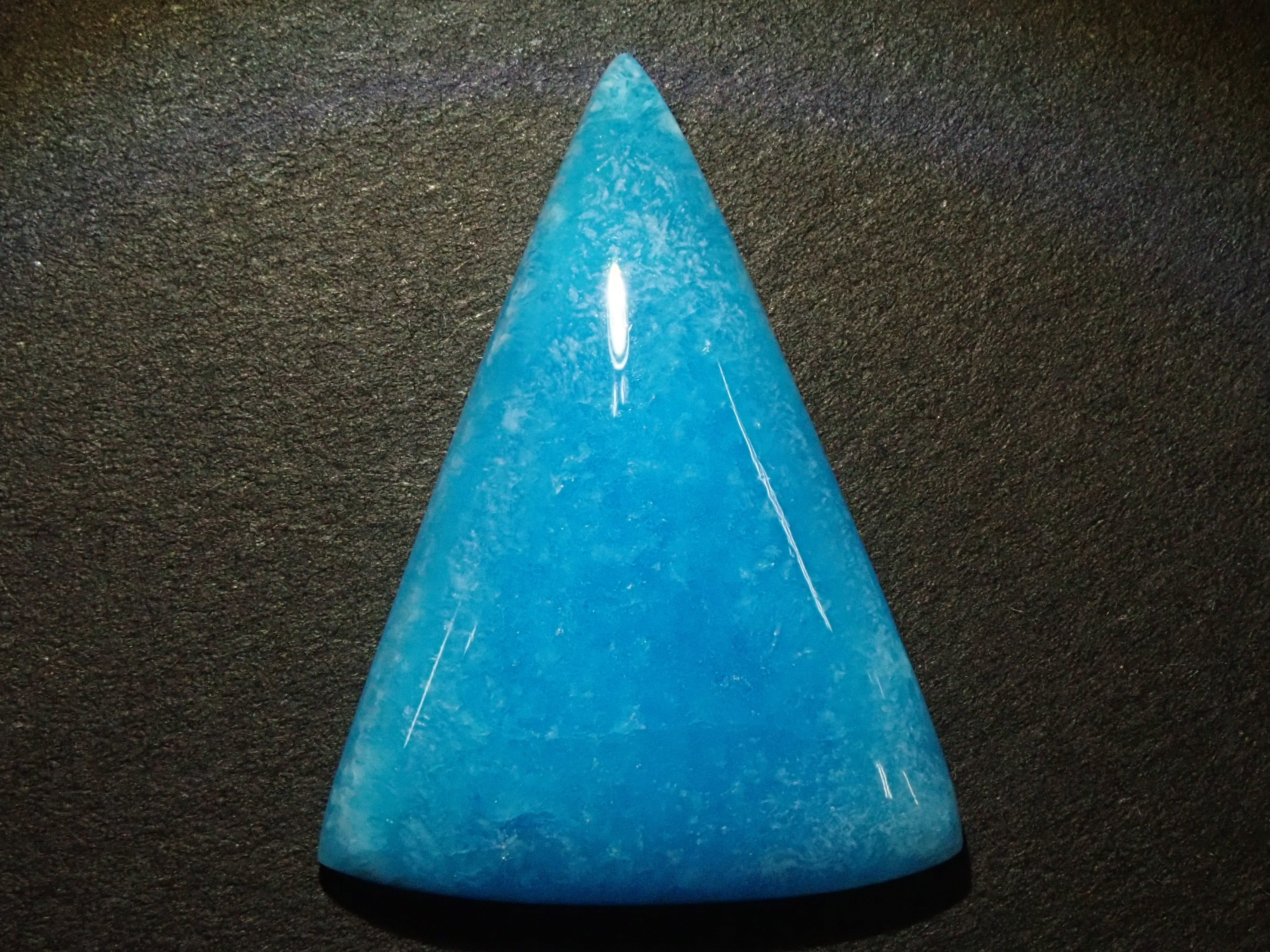 ヘミモルファイト 24.365ctルース