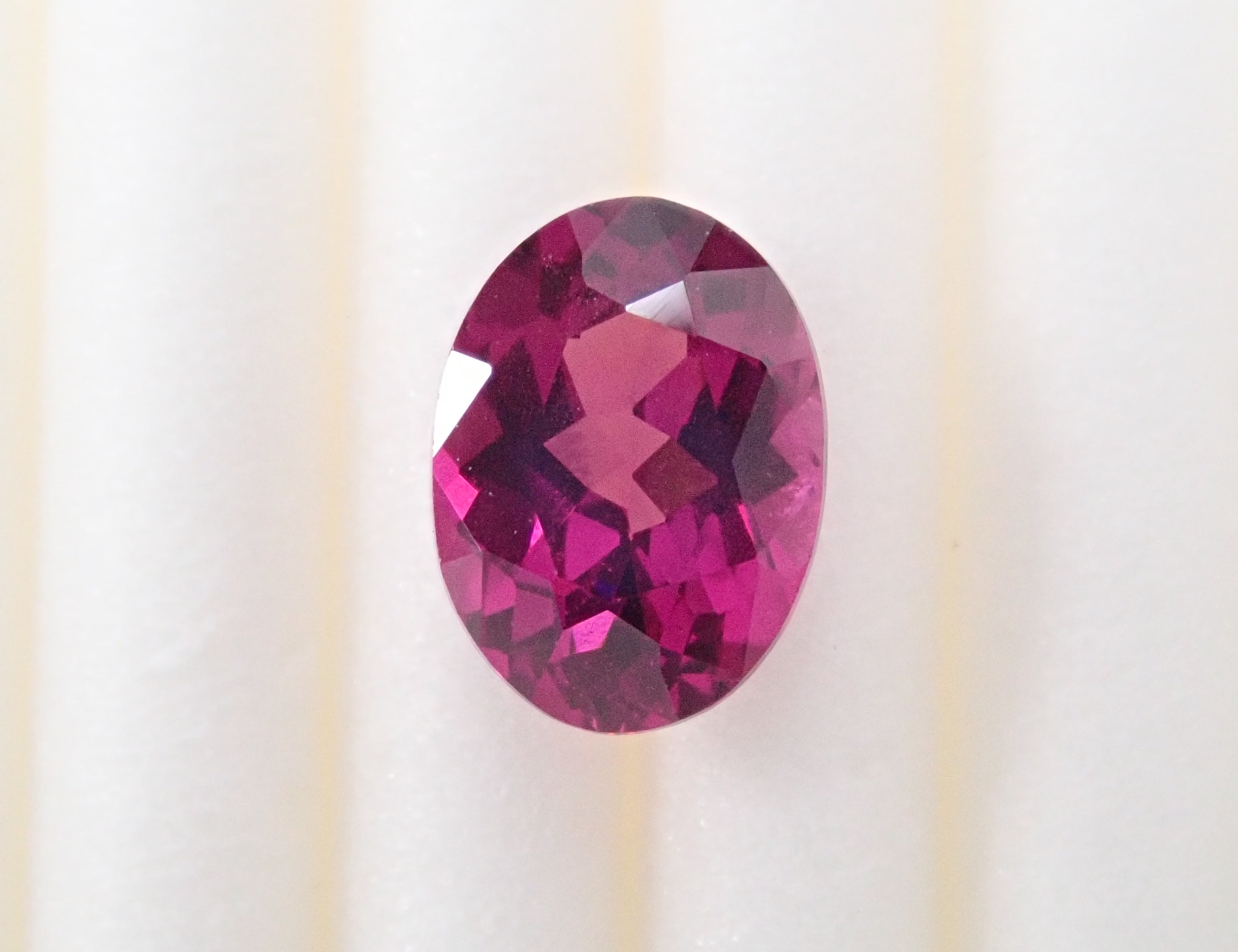 Rhodolite Garnet 0.881ct Loose Stone