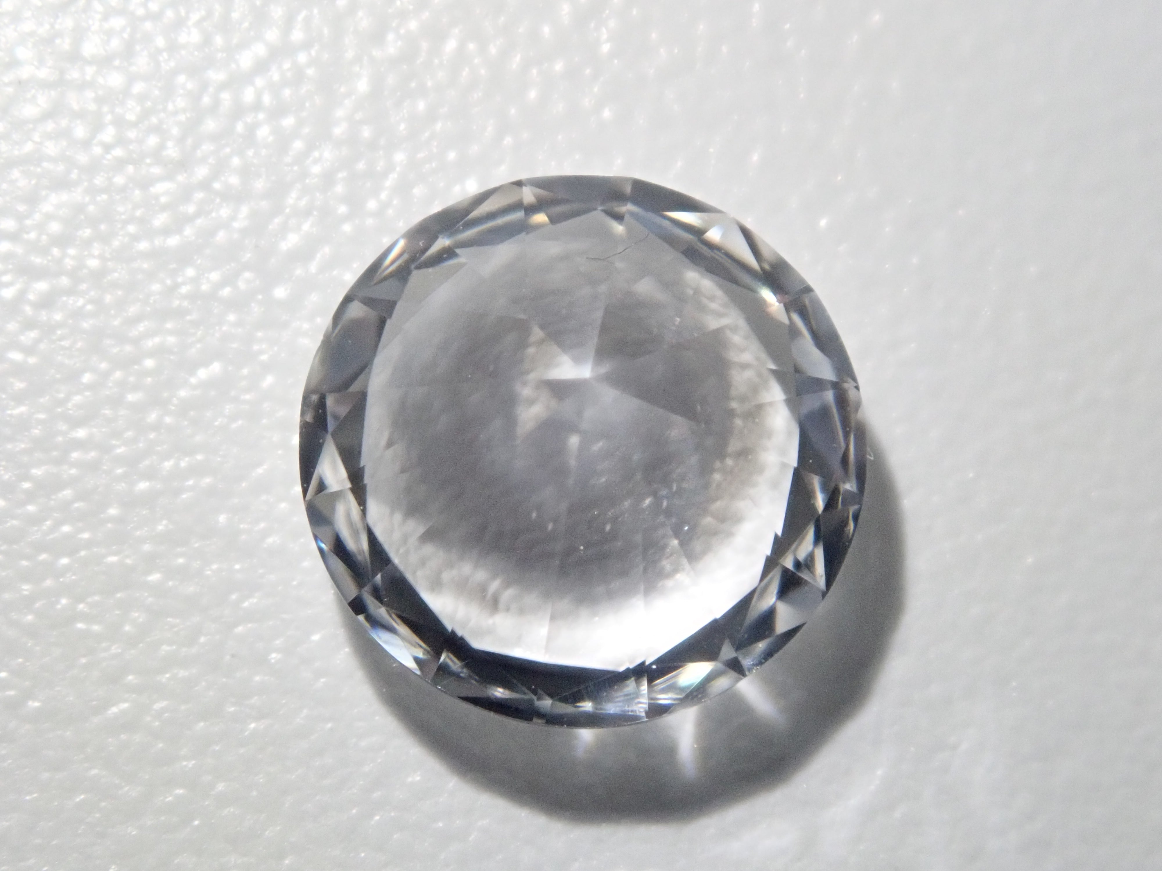 ロシア産フェナカイト 6.6mm/1.058ctルース