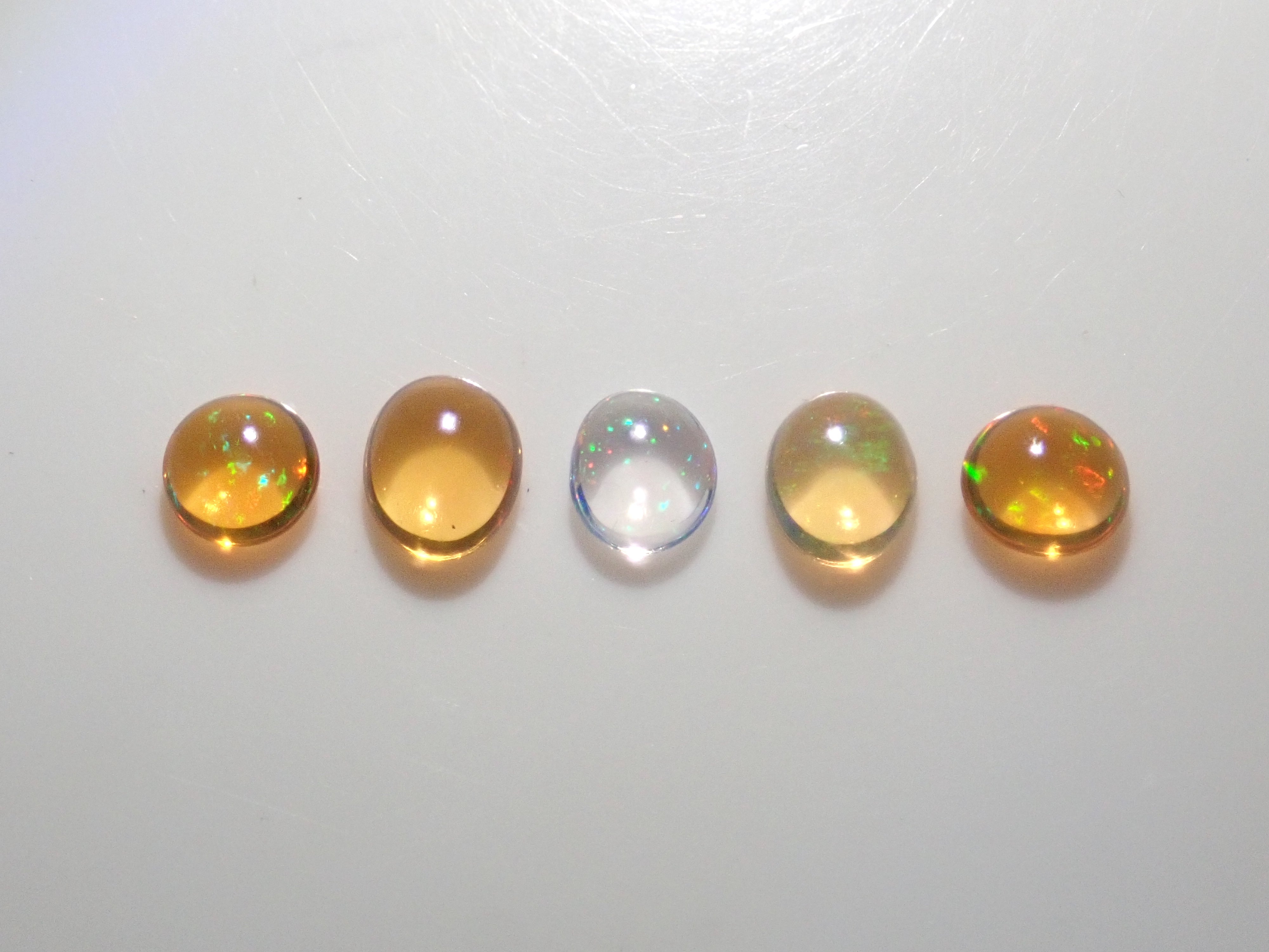 《2 stones remaining》1 Mexican opal loose stone (fire opal, water opal, small size)《Multiple purchase discounts available》《For beginners》