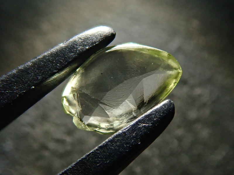 南アフリカ産グリーンダイヤモンド原石（メイカブル） 0.117ctルース