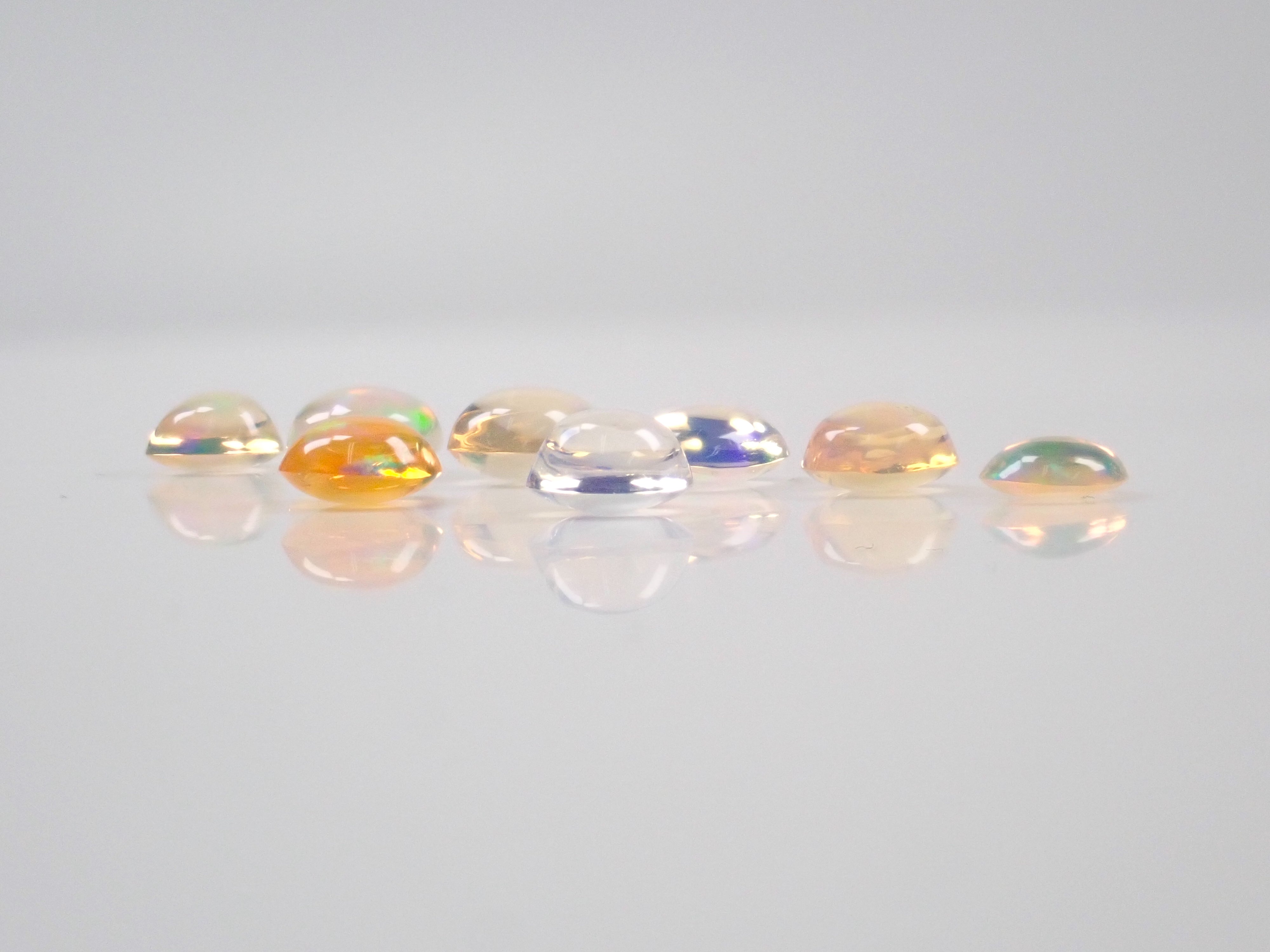 Limited to 8 stones: 1 Mexican opal loose stone (fire opal, water opal) Discounts for multiple purchases For beginners