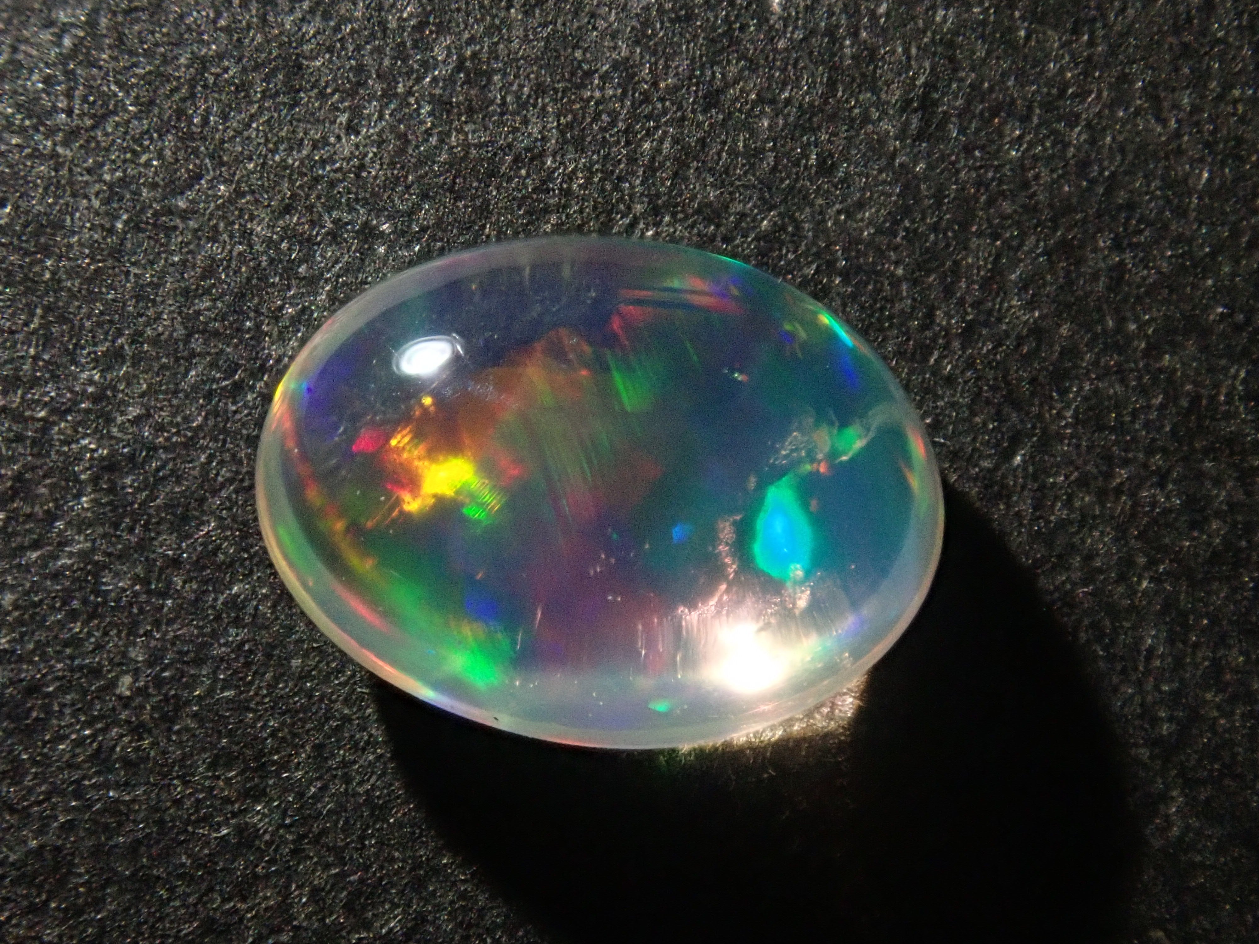 Limited to 8 stones: 1 Mexican opal loose stone (fire opal, water opal) Discounts for multiple purchases For beginners