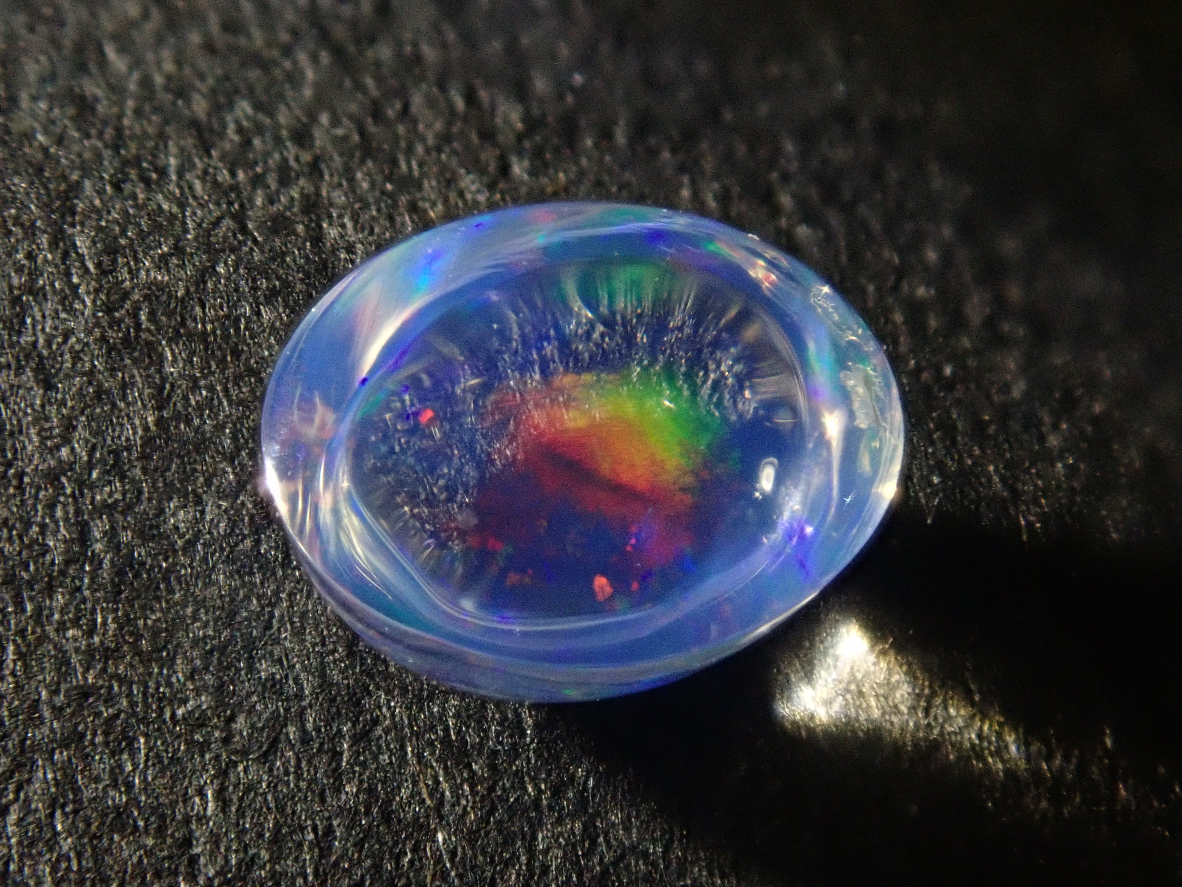 Limited to 8 stones: 1 Mexican opal loose stone (fire opal, water opal) Discounts for multiple purchases For beginners