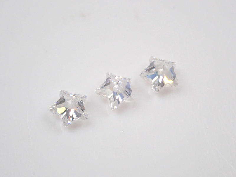 Limited to 3 stones: 1 synthetic moissanite loose stone (star cut, 5mm) Multiple purchase discounts available